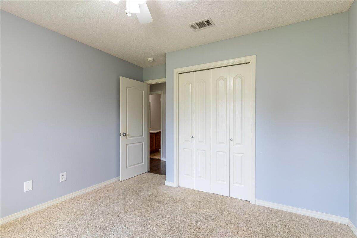 Tanglewood Oaks - Residential Lease