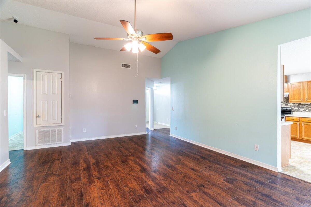 Tanglewood Oaks - Residential Lease