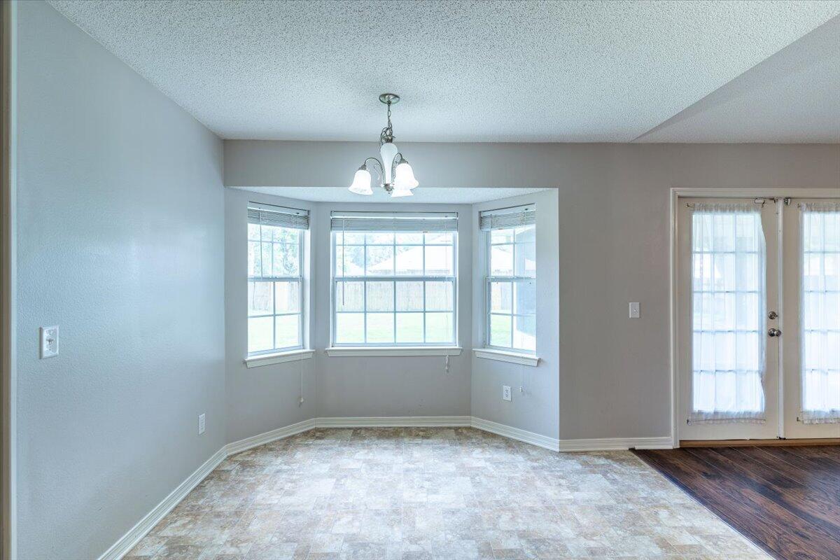Tanglewood Oaks - Residential Lease