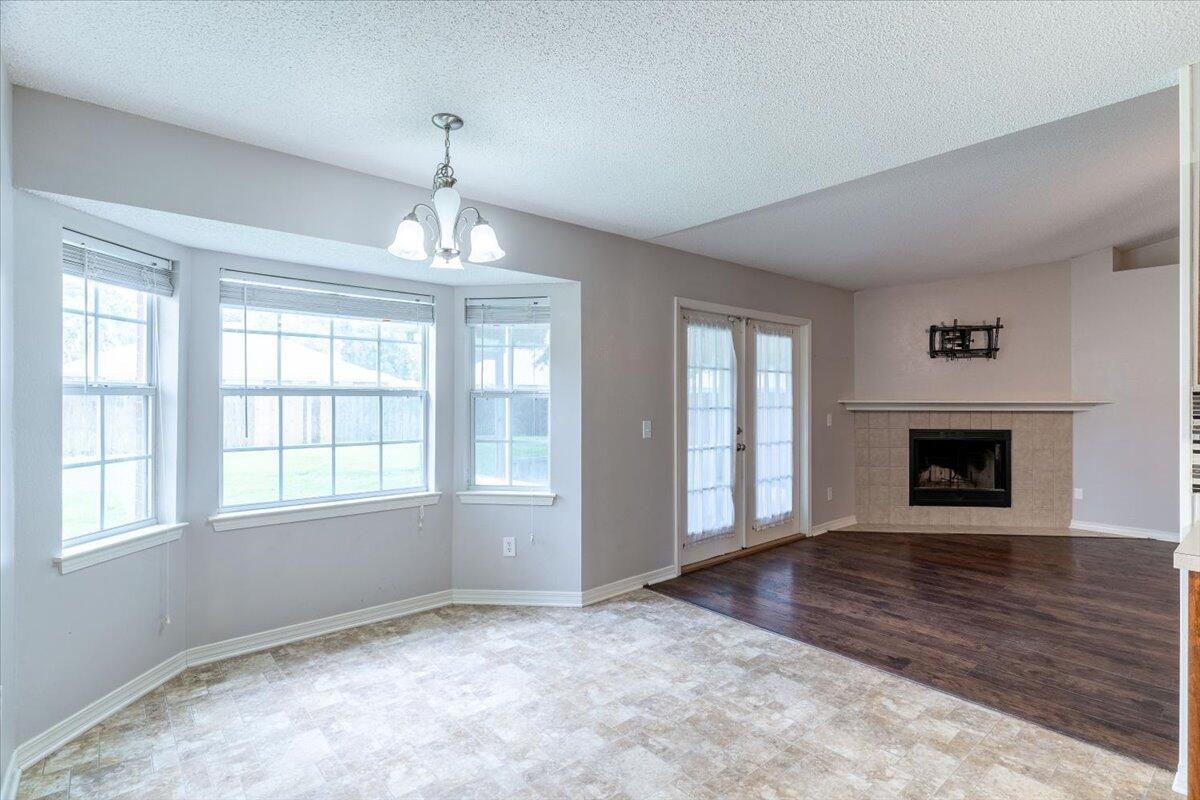 Tanglewood Oaks - Residential Lease