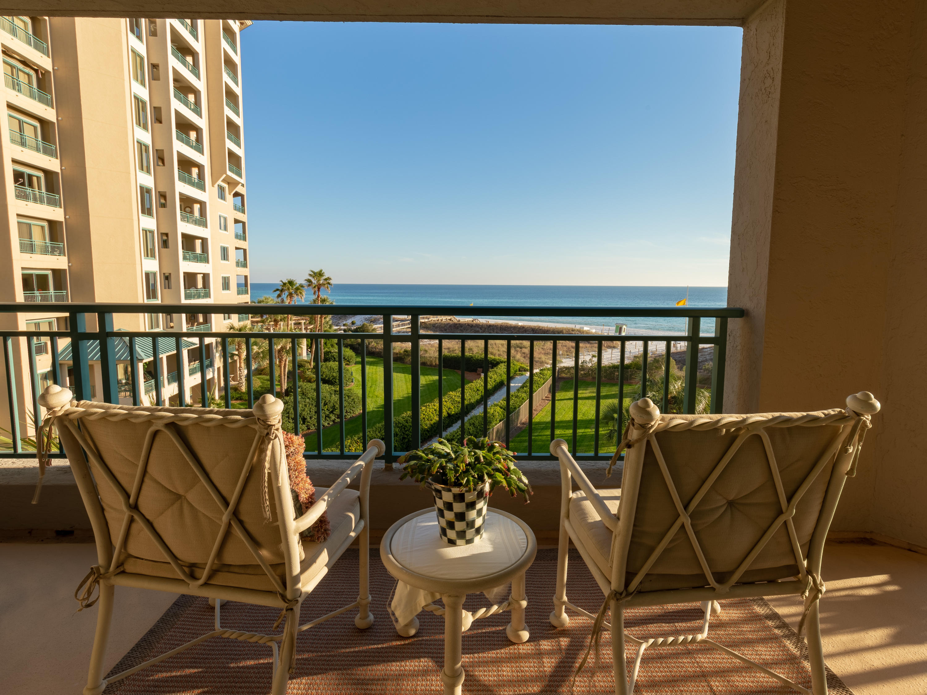SOUTHWINDS III AT SANDESTIN - Residential