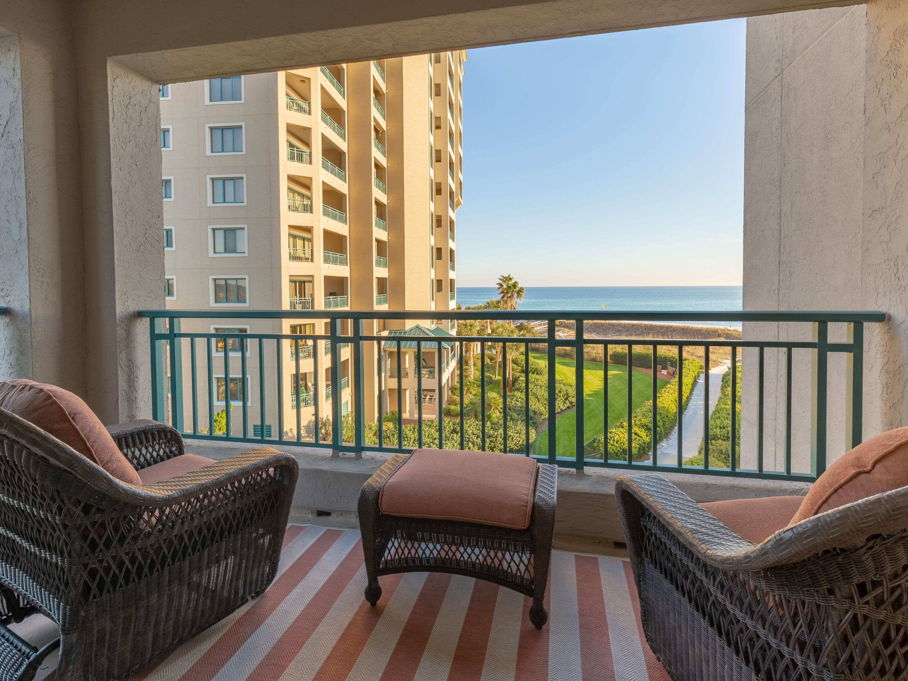 SOUTHWINDS III AT SANDESTIN - Residential