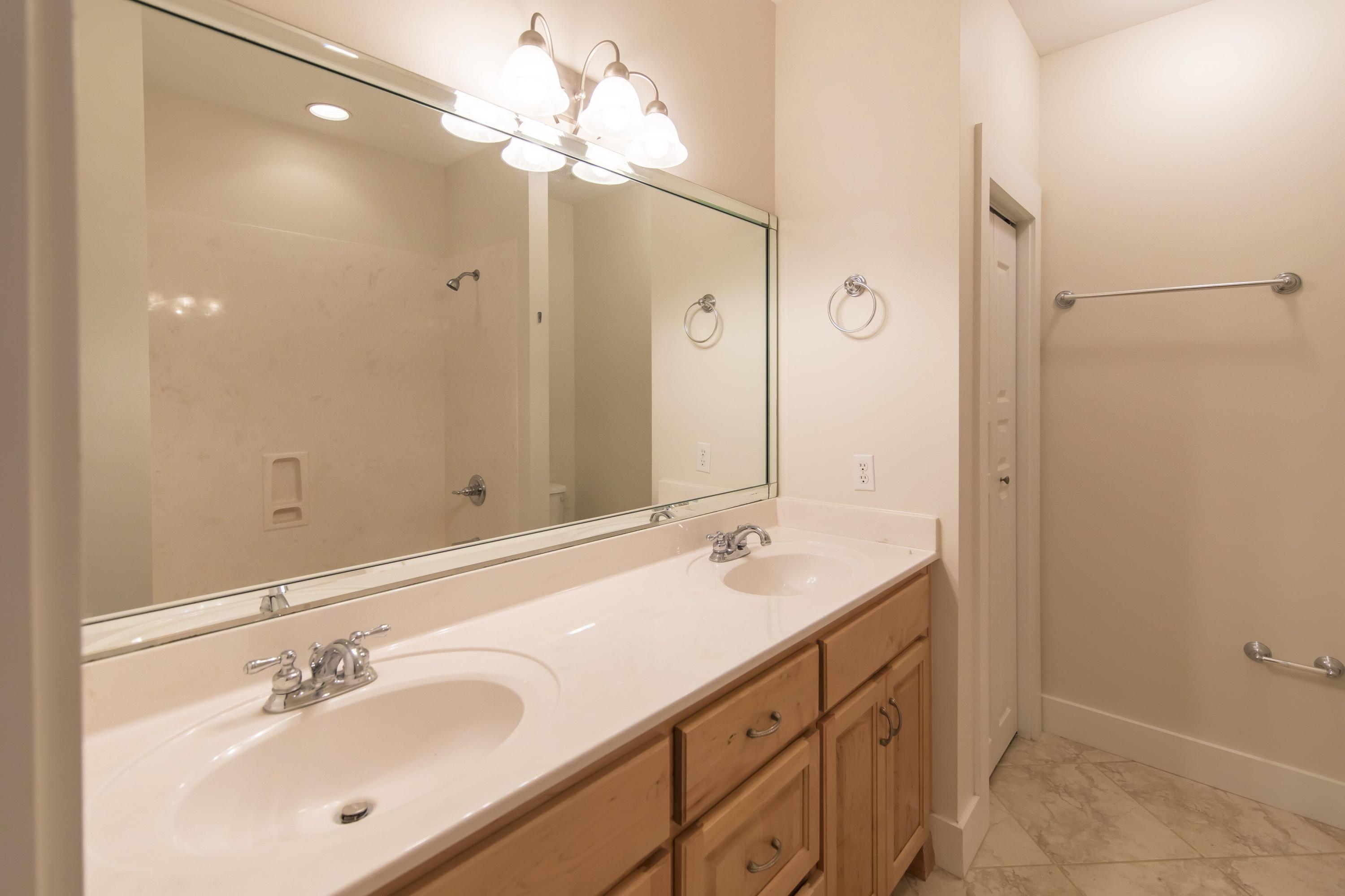WHITES GULFVIEW ESTATES 2ND ADDN - Residential
