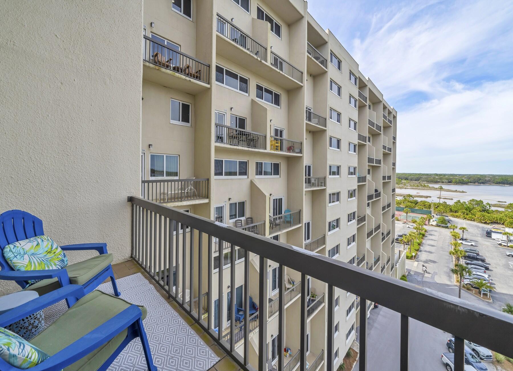 PINNACLE PORT - Residential