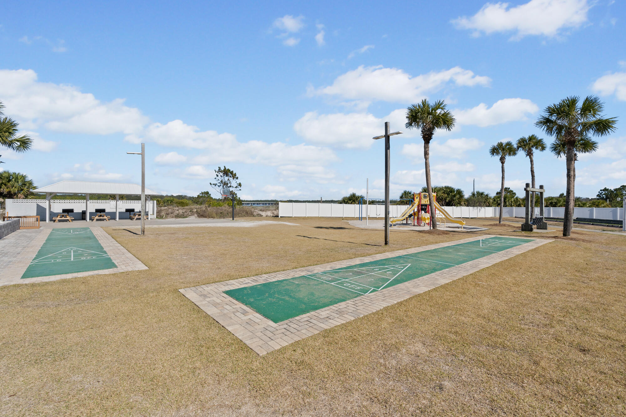 PINNACLE PORT - Residential