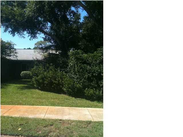 BAYVIEW MANOR - Residential Lease