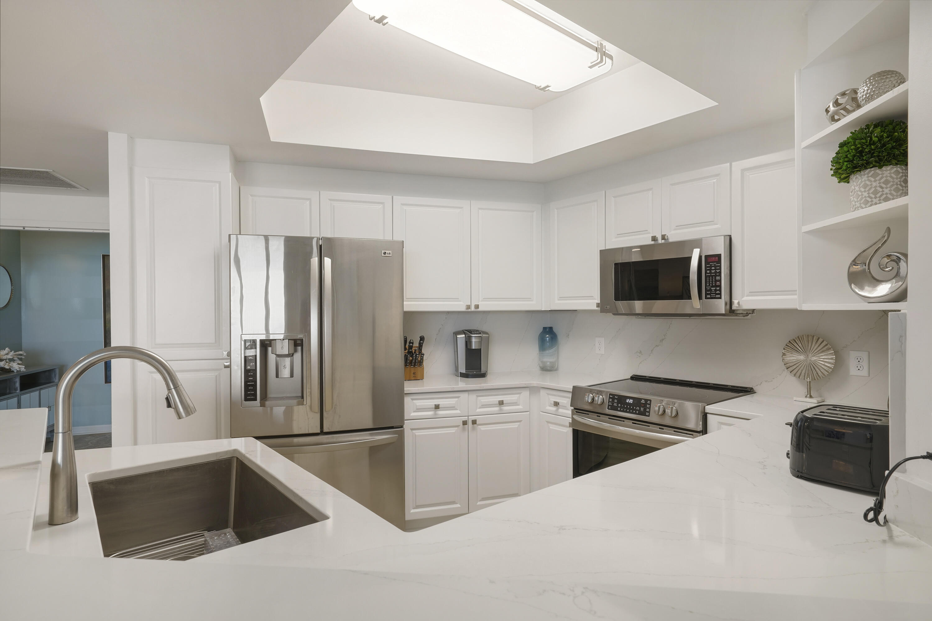 ST. MAARTEN AT SILVER SHELLS - Residential