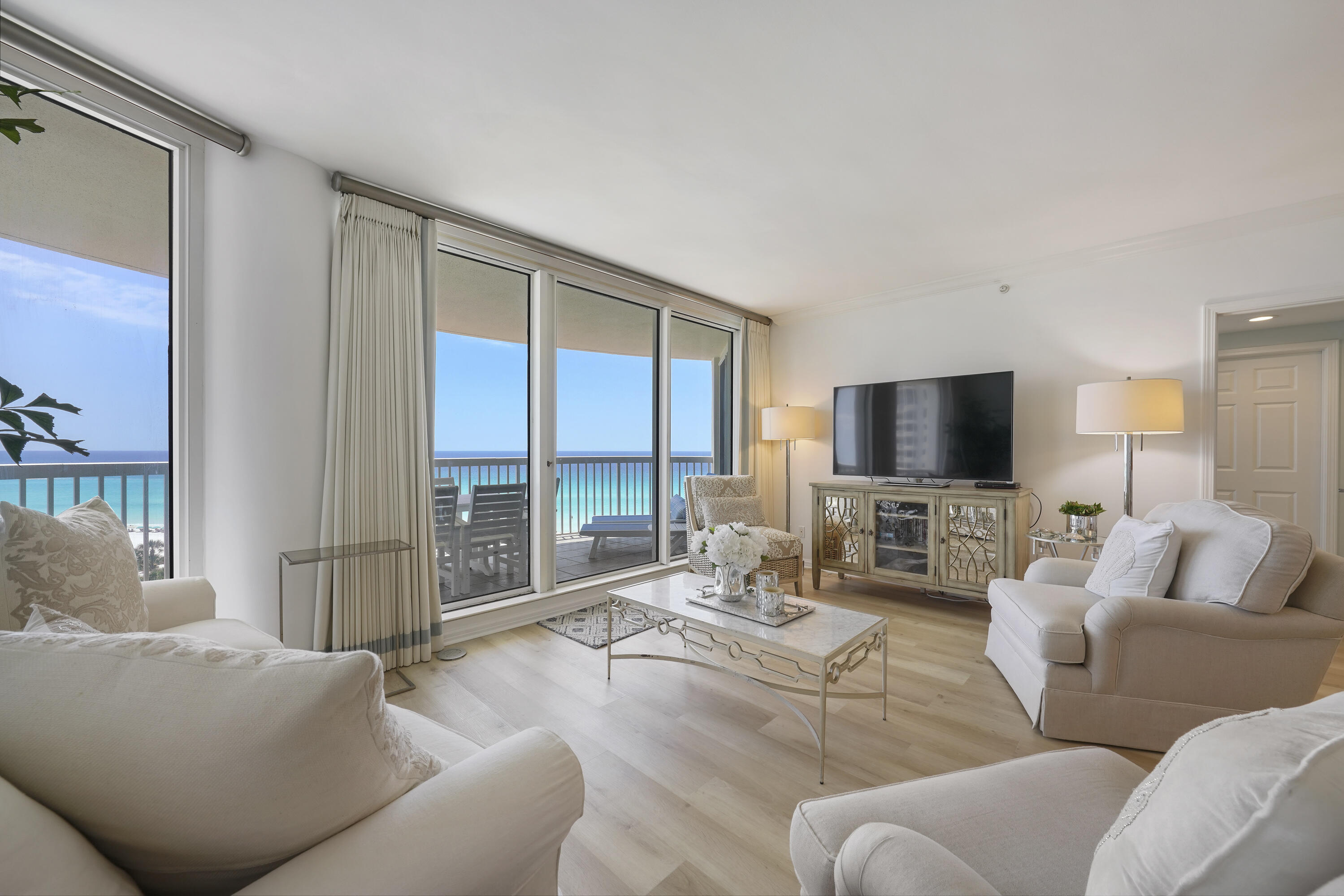 ST. MAARTEN AT SILVER SHELLS - Residential
