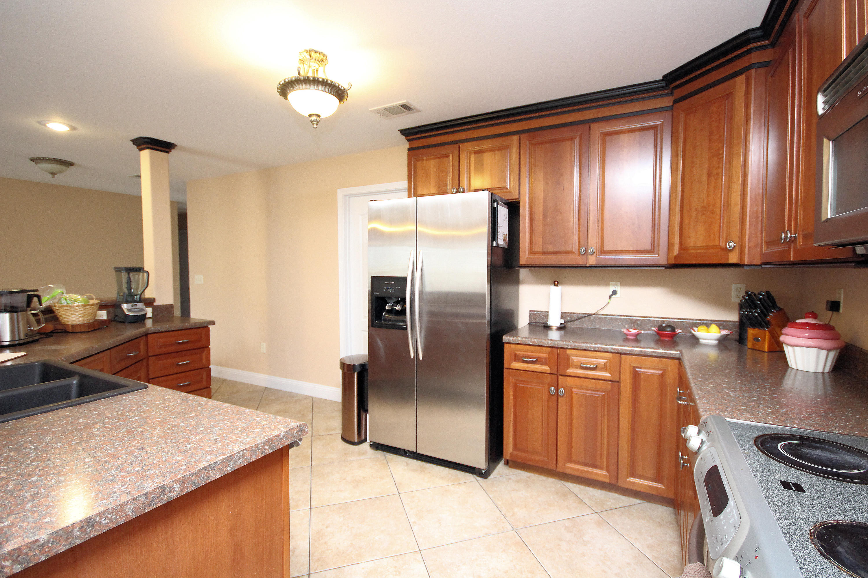 SPRING HOLLOW ESTATES - Residential