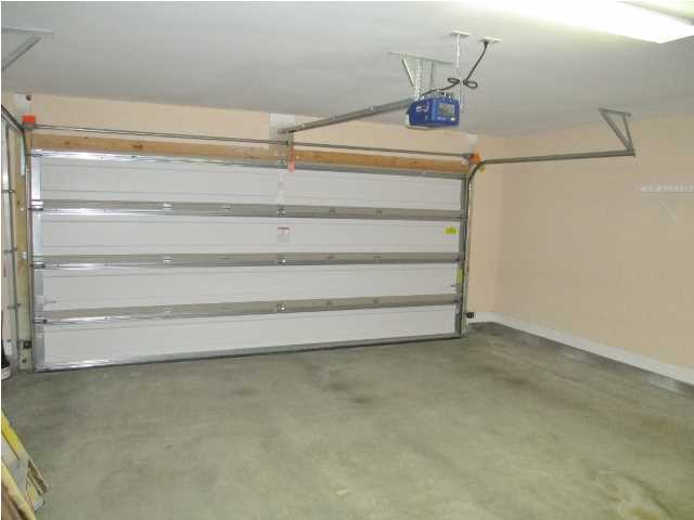 ROLLING RIDGE - Residential