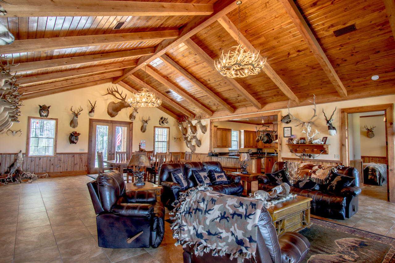 MAGNOLIA RANCH - Residential