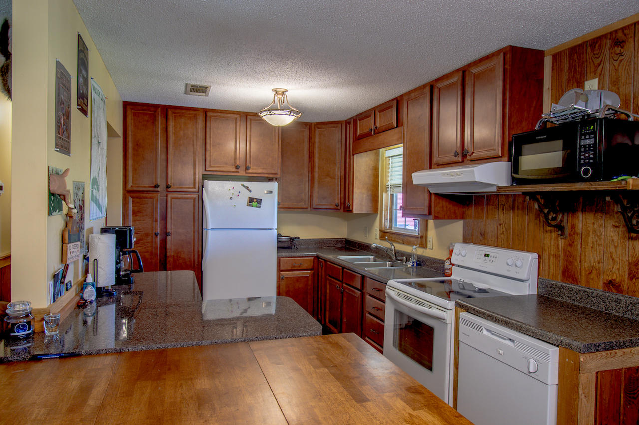 MAGNOLIA RANCH - Residential