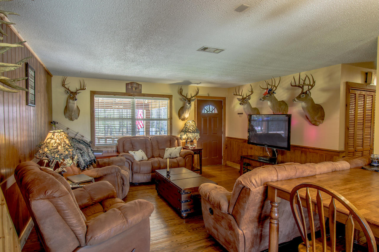 MAGNOLIA RANCH - Residential