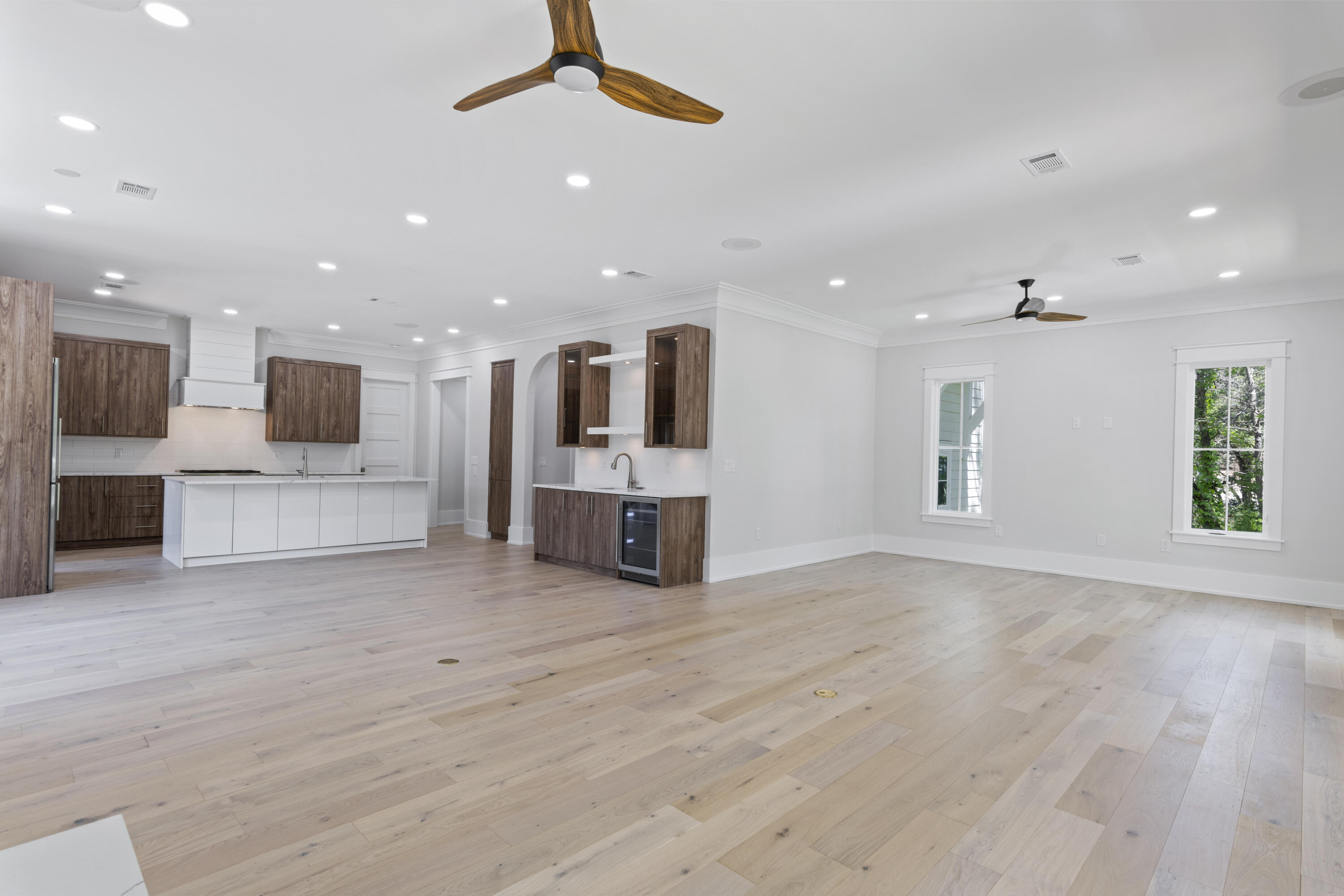 CALYPSO POINTE - Residential
