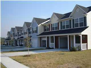 ROLLING PINES T/H LOT 80 BLK C - Residential Lease