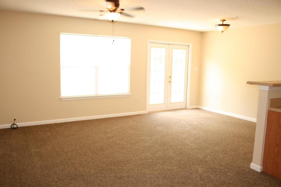 ROLLING PINES T/H LOT 80 BLK C - Residential Lease