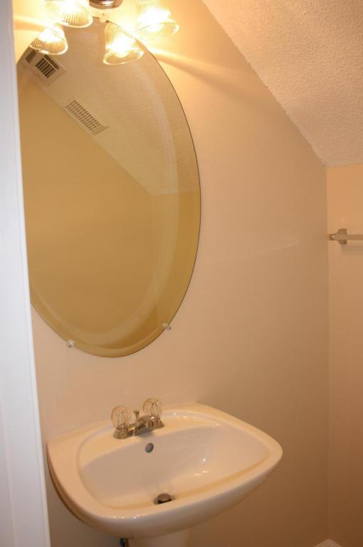 ROLLING PINES T/H LOT 80 BLK C - Residential Lease