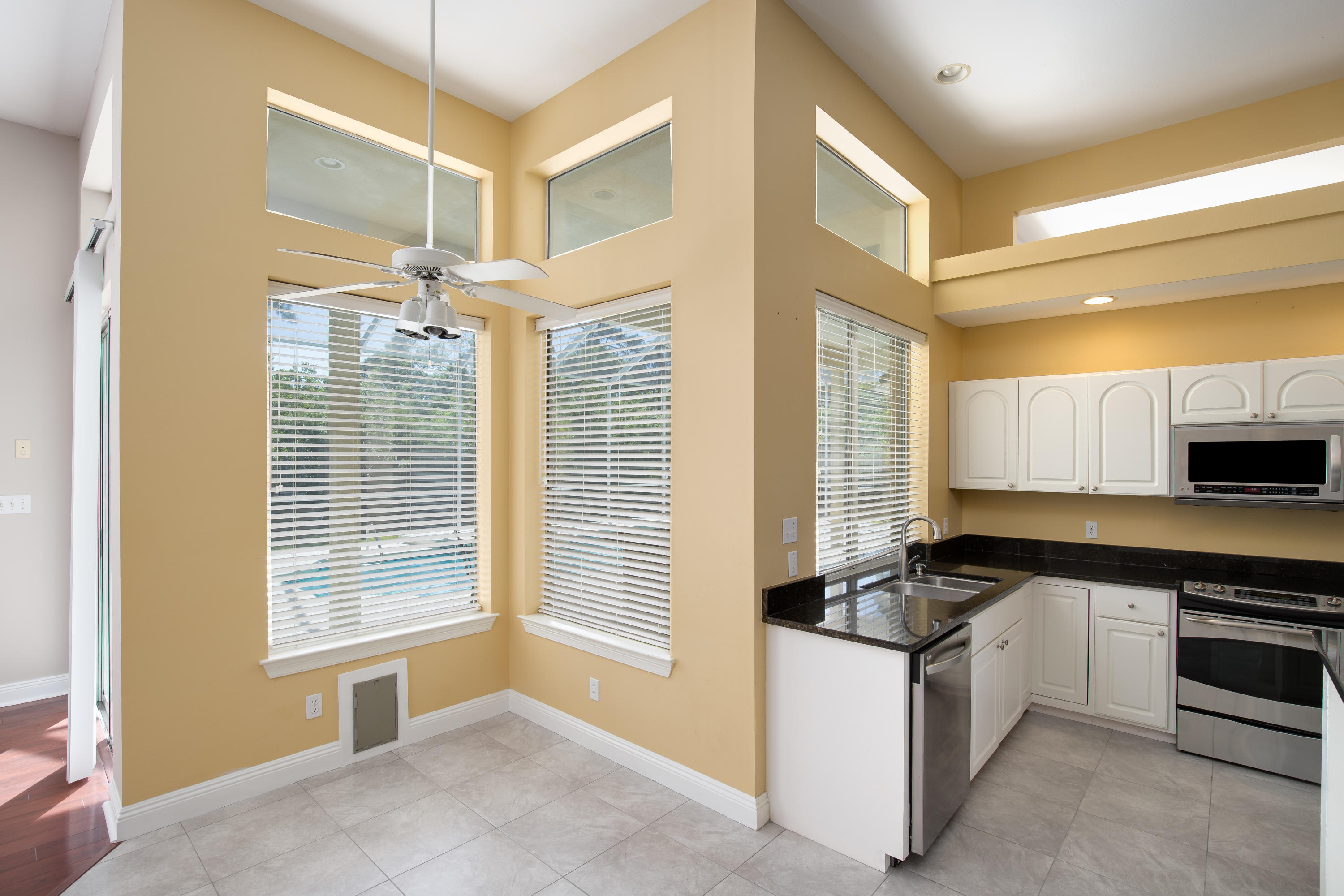 EMERALD BAY PH 1A - Residential
