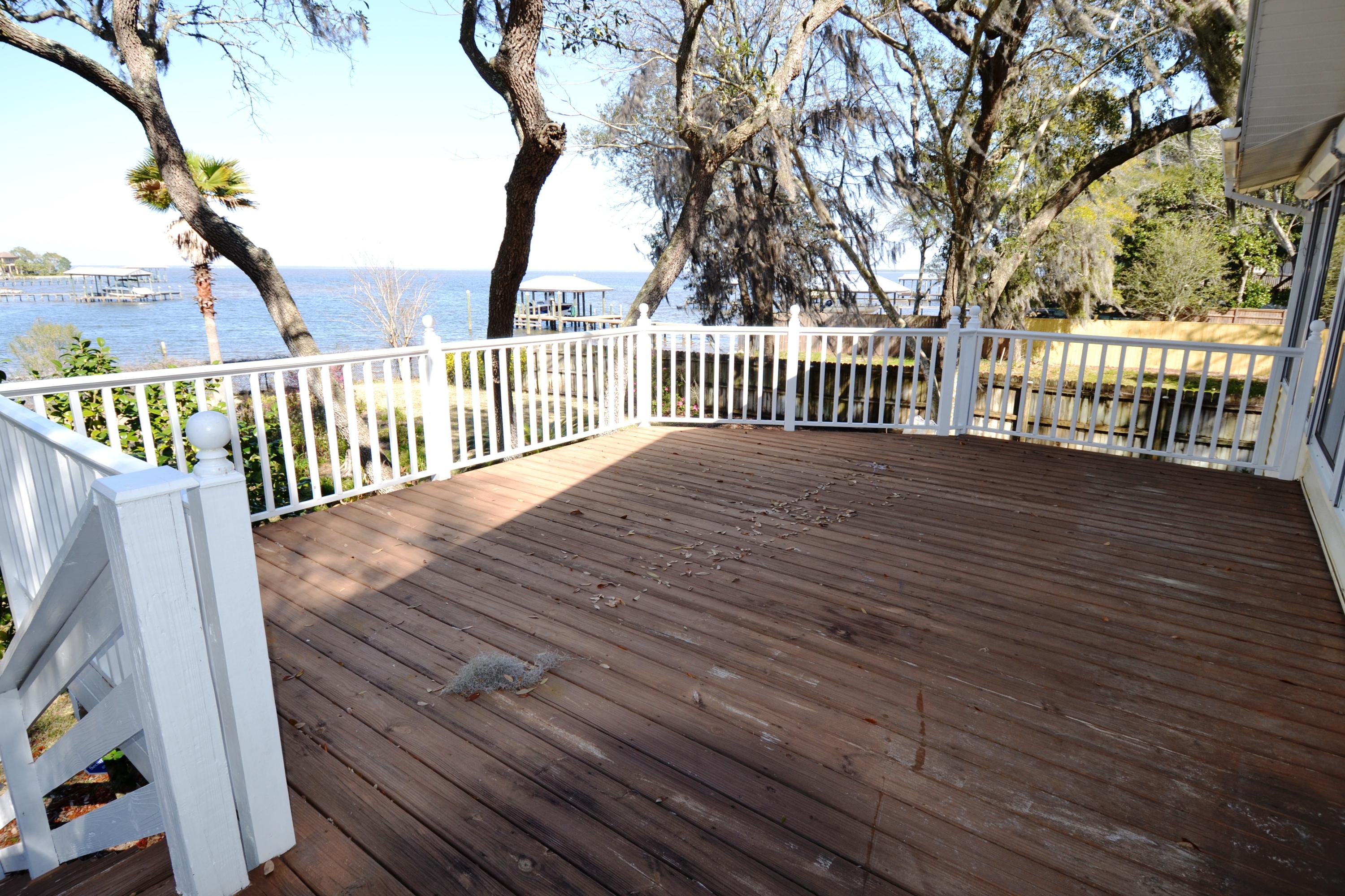 TURQUOISE BEACH - Residential Lease