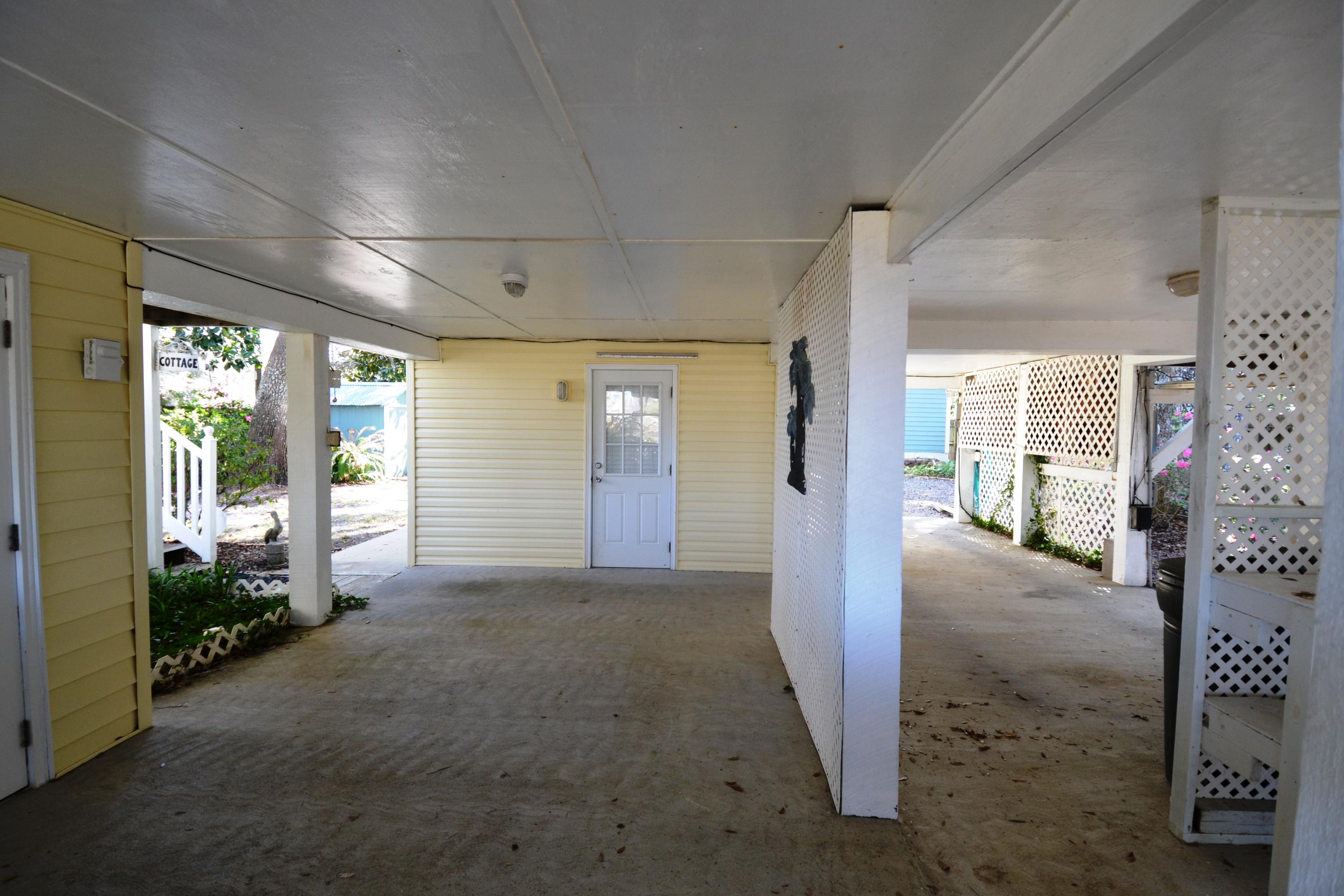 TURQUOISE BEACH - Residential Lease