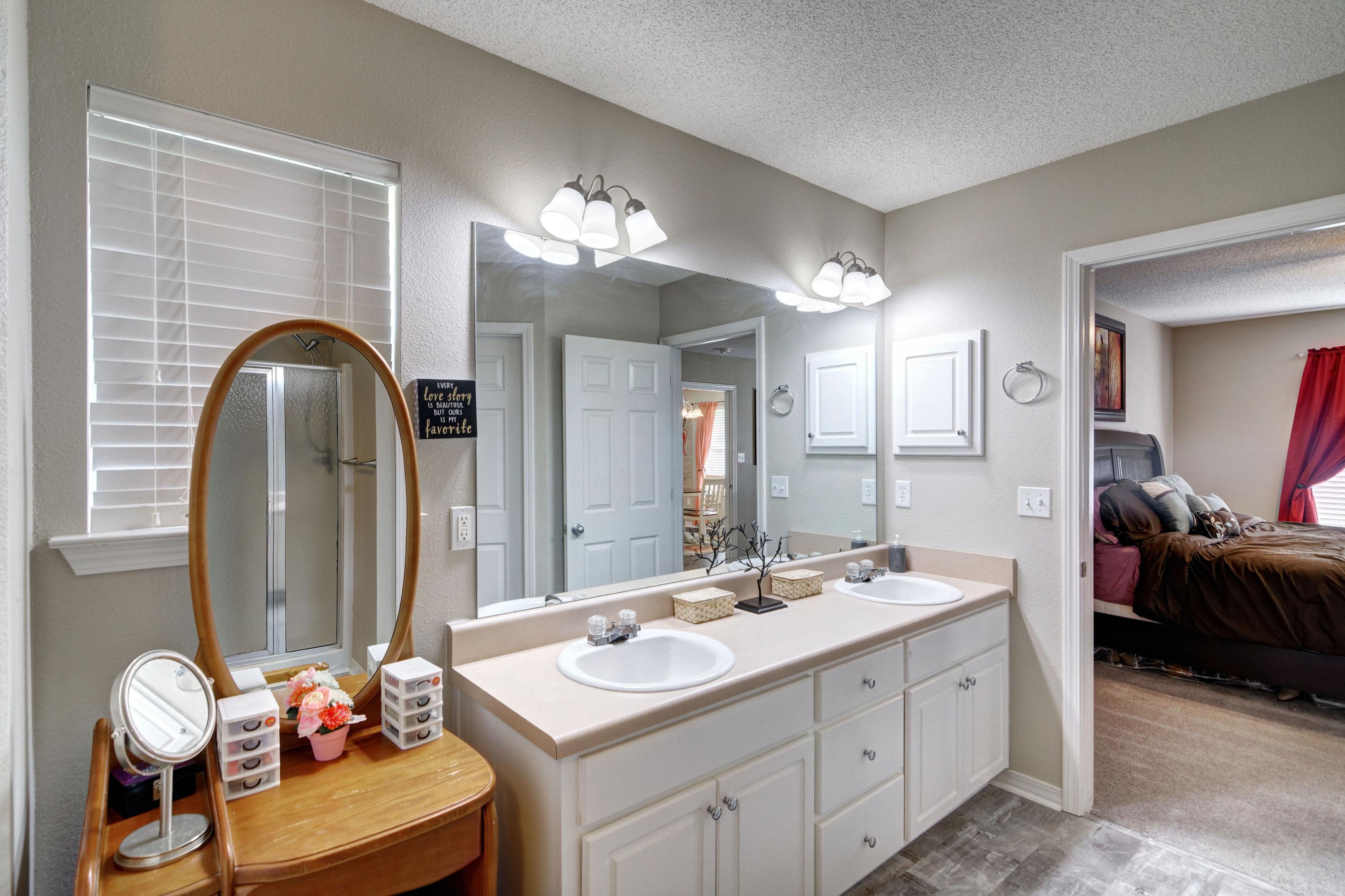 WATERSTONE - Residential