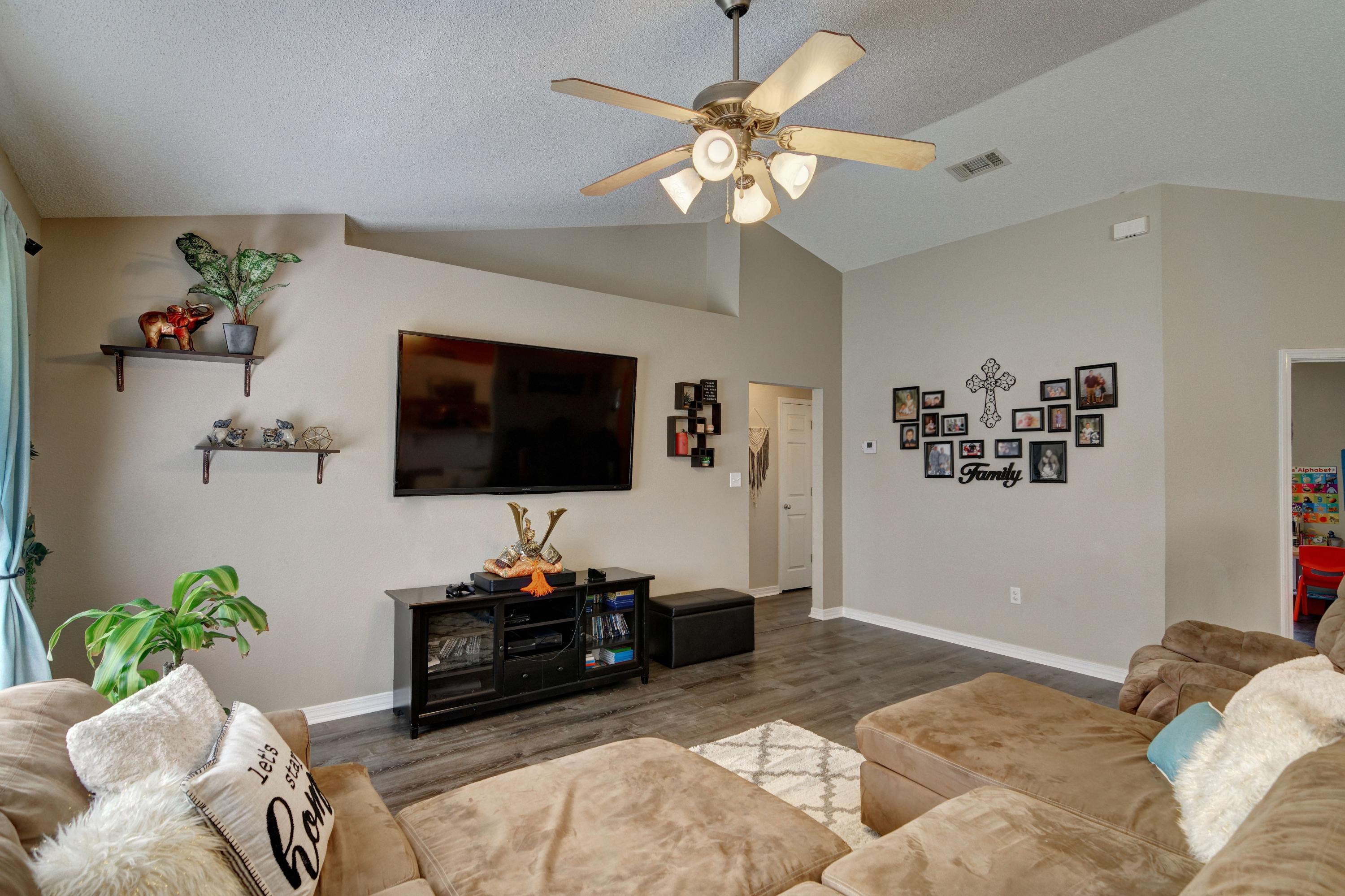 WATERSTONE - Residential