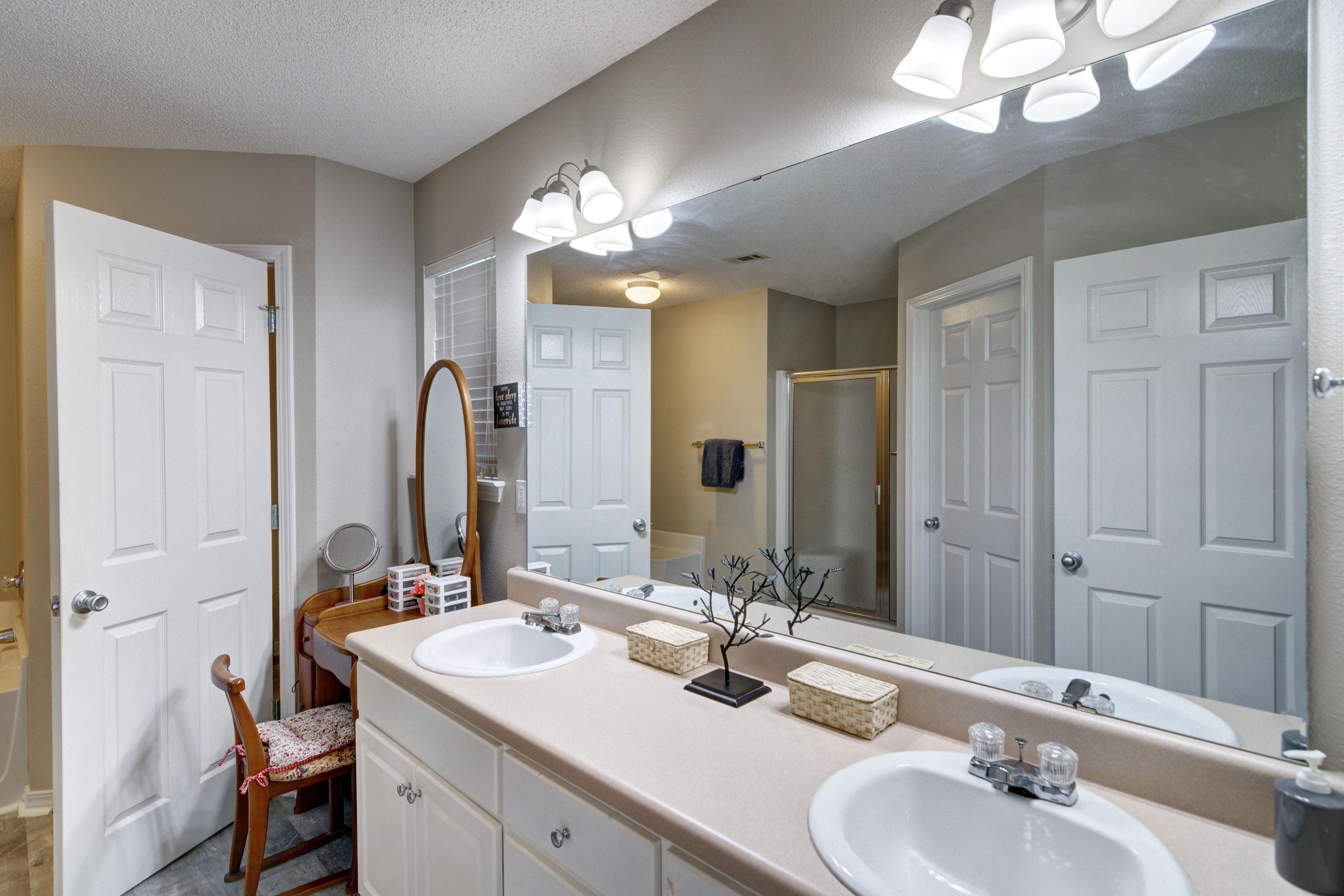 WATERSTONE - Residential