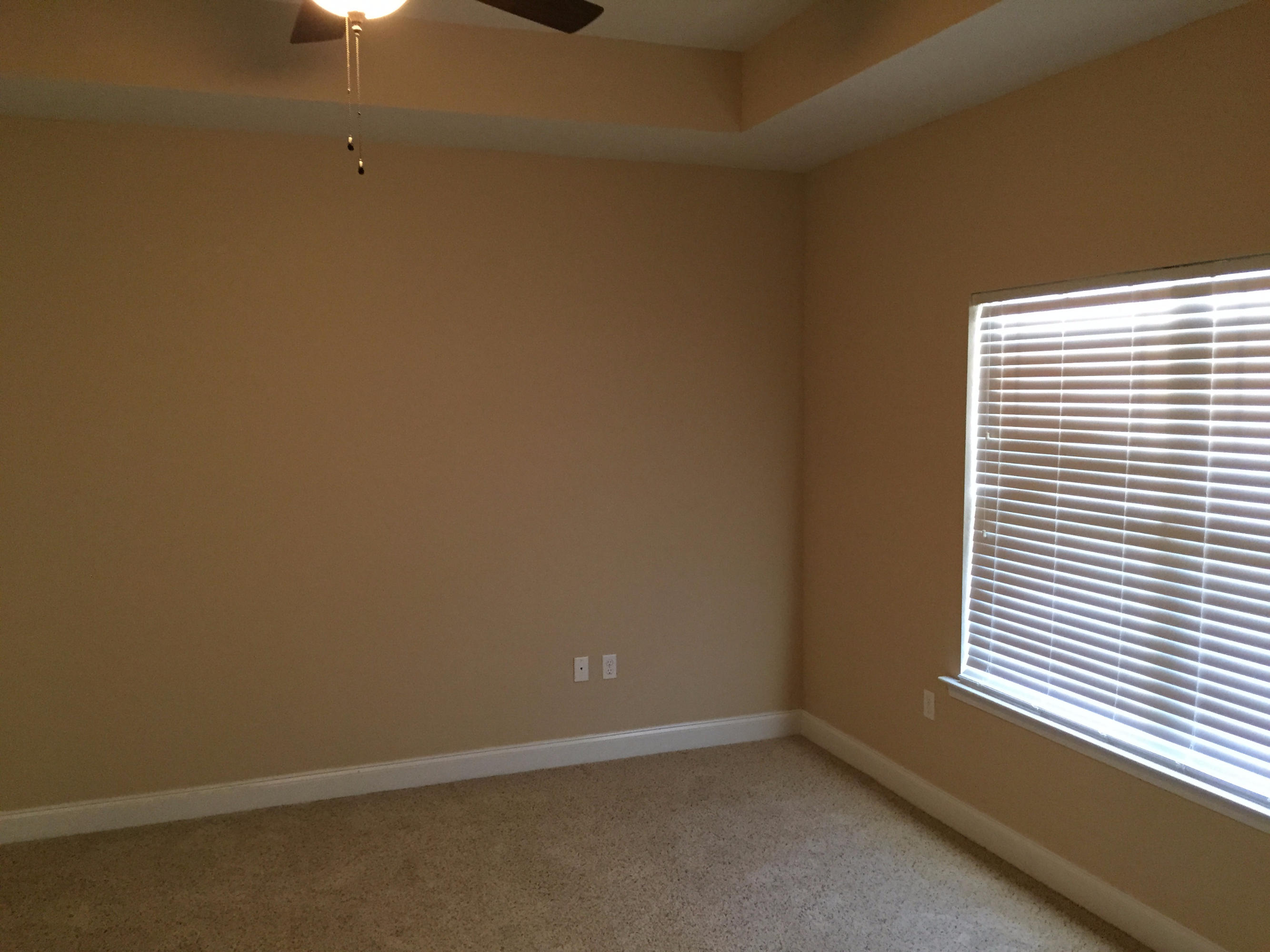 DUGGAN POND ESTATES - Residential Lease