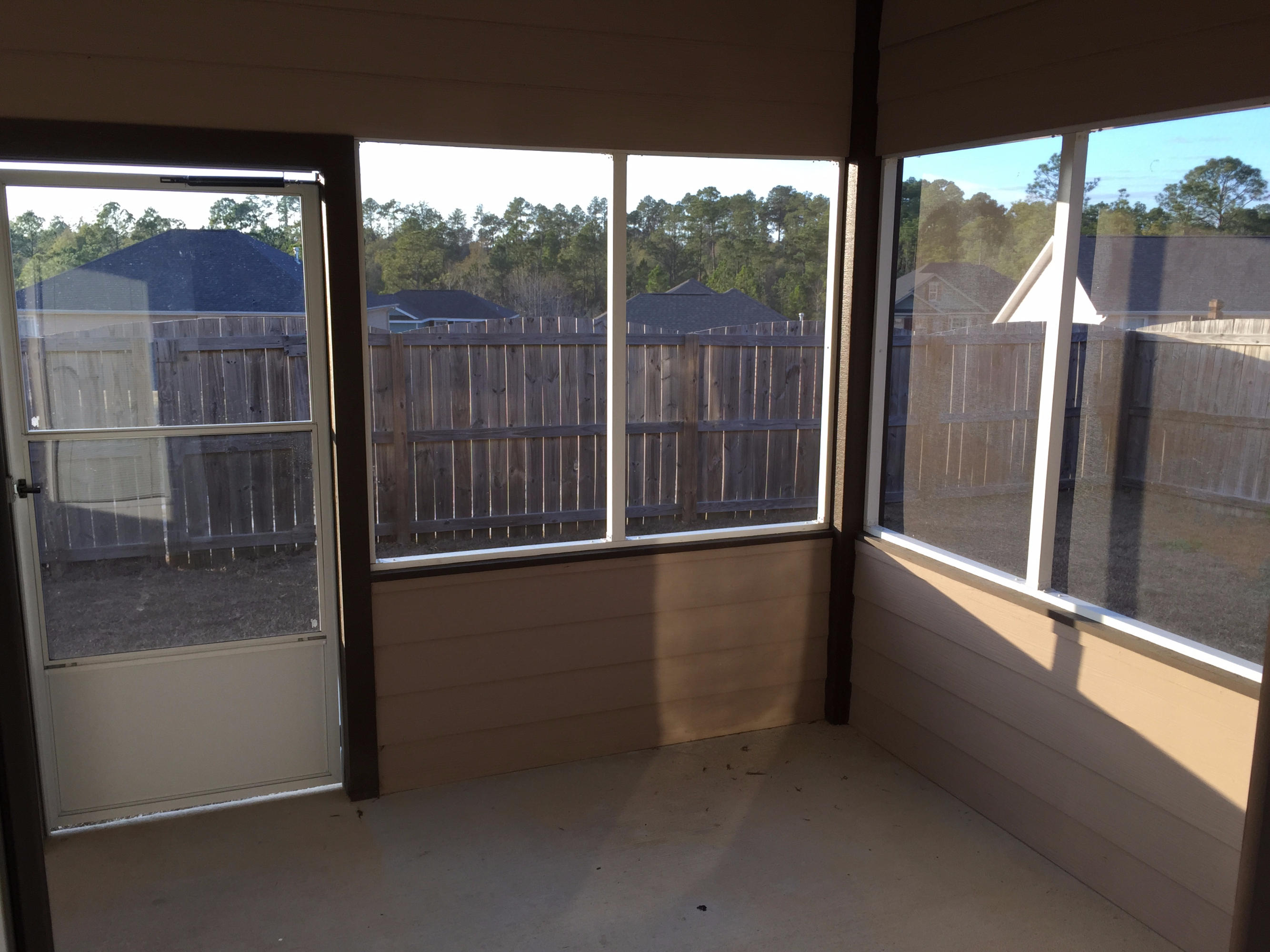 DUGGAN POND ESTATES - Residential Lease