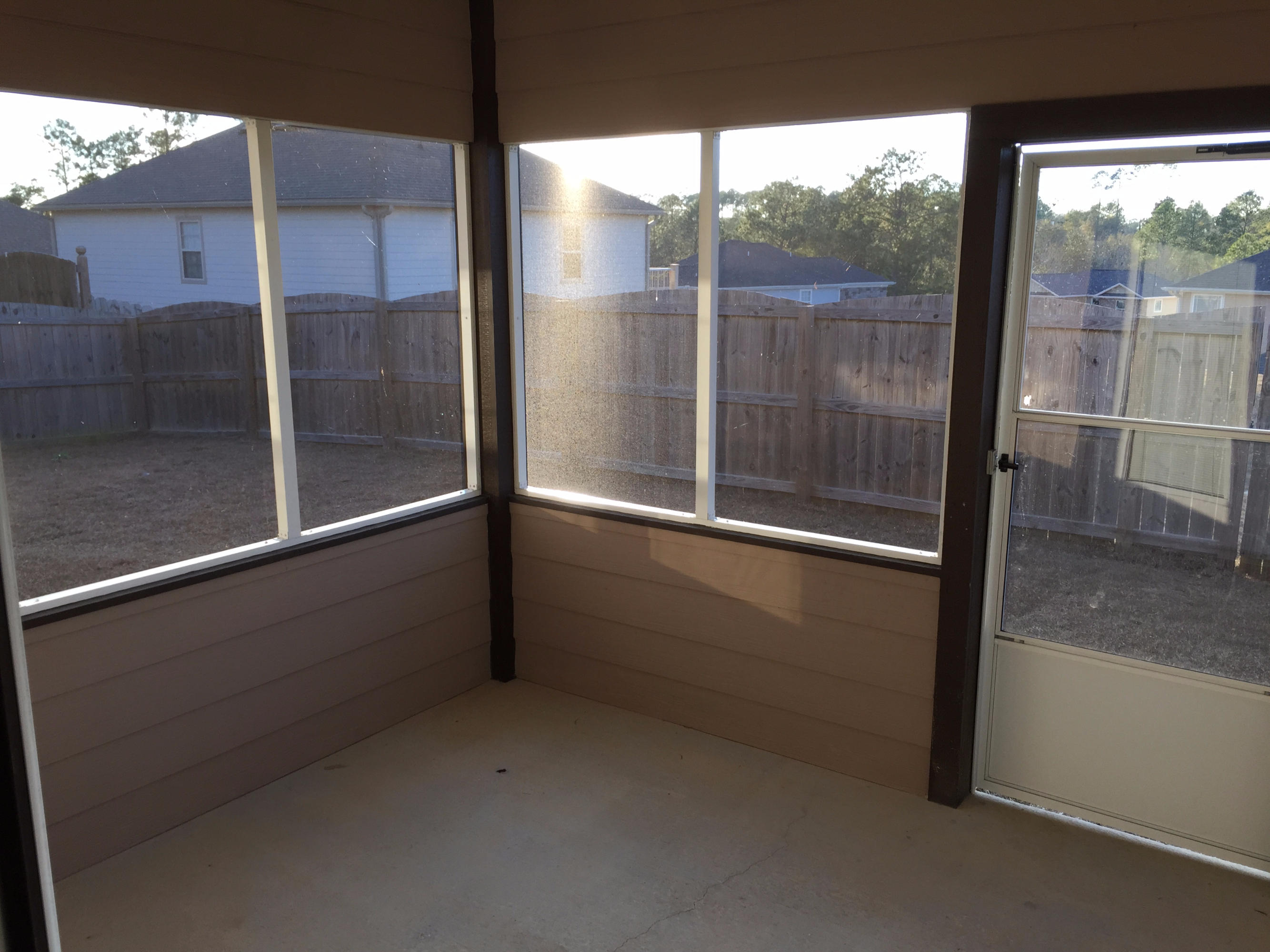 DUGGAN POND ESTATES - Residential Lease