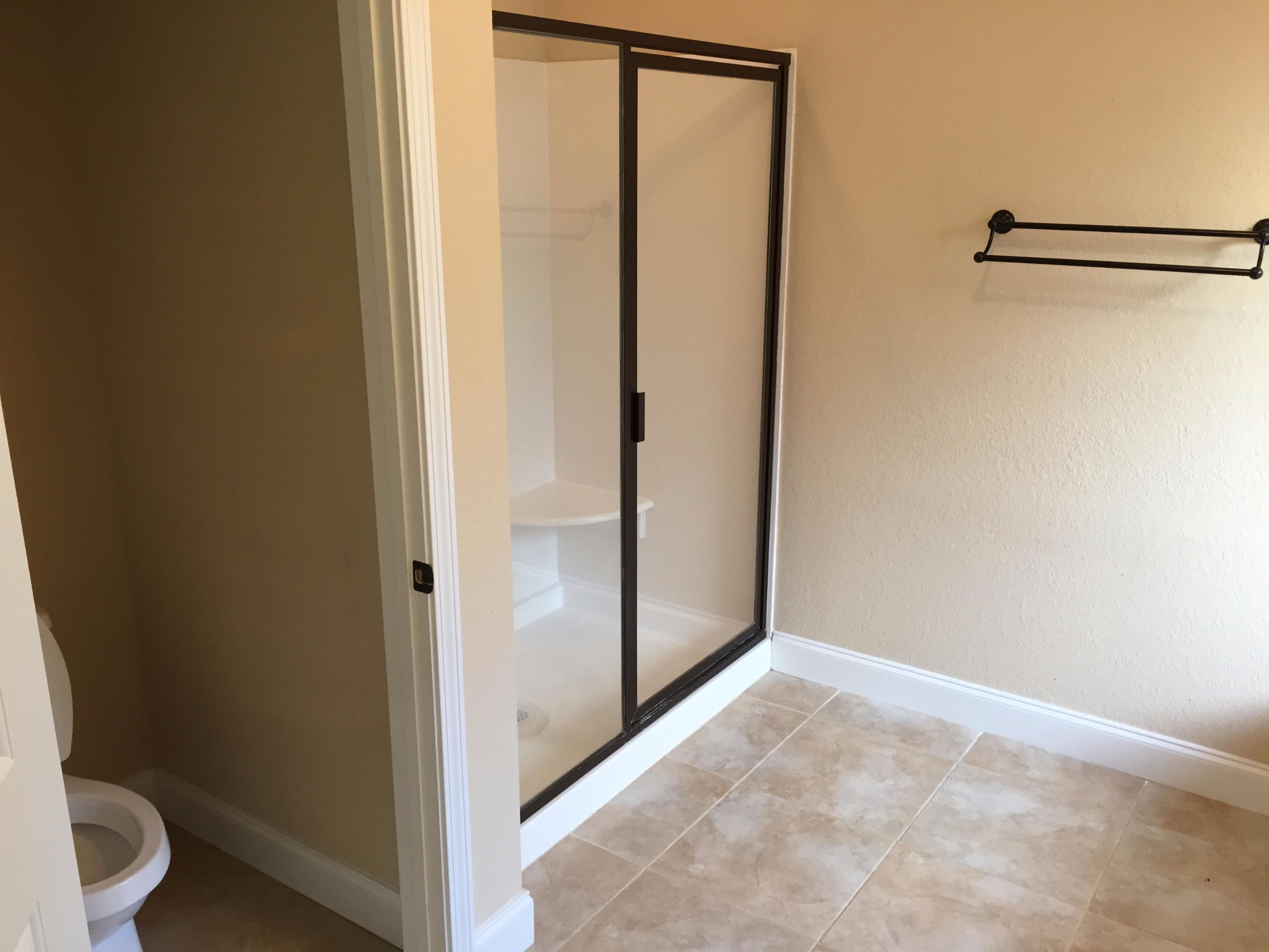 DUGGAN POND ESTATES - Residential Lease