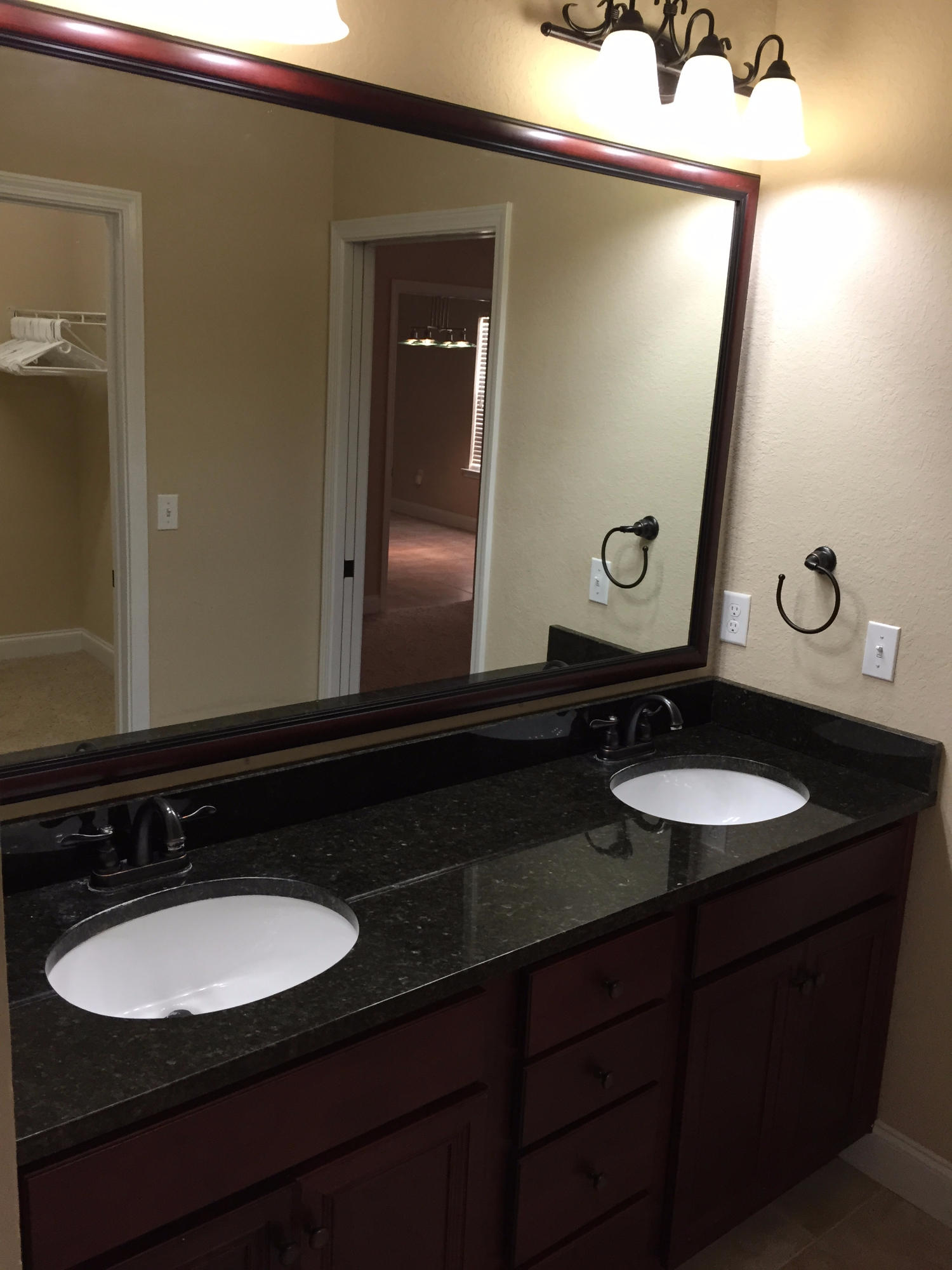 DUGGAN POND ESTATES - Residential Lease