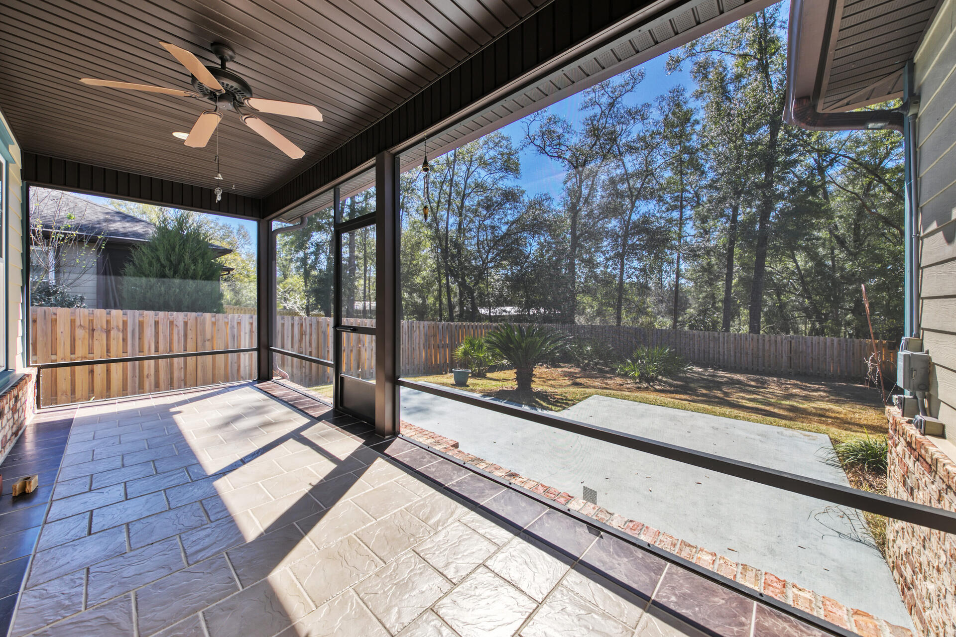 CANOPIES OF FREEPORT - Residential