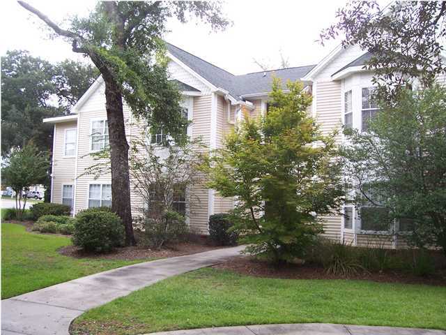 The Oaks of Niceville offers the great Florida lifestyle. Enjoy the sparkling pool and watching someone else manage the lawn! This upstairs unit is 2/2 with spacious living area, master suite, equipped kitchen and even a washer & dryer. Owner pays for basic TV cable. Sorry NO pets & NO smoking. Available May 27. Any person 18 years old or older must submit separate applications.