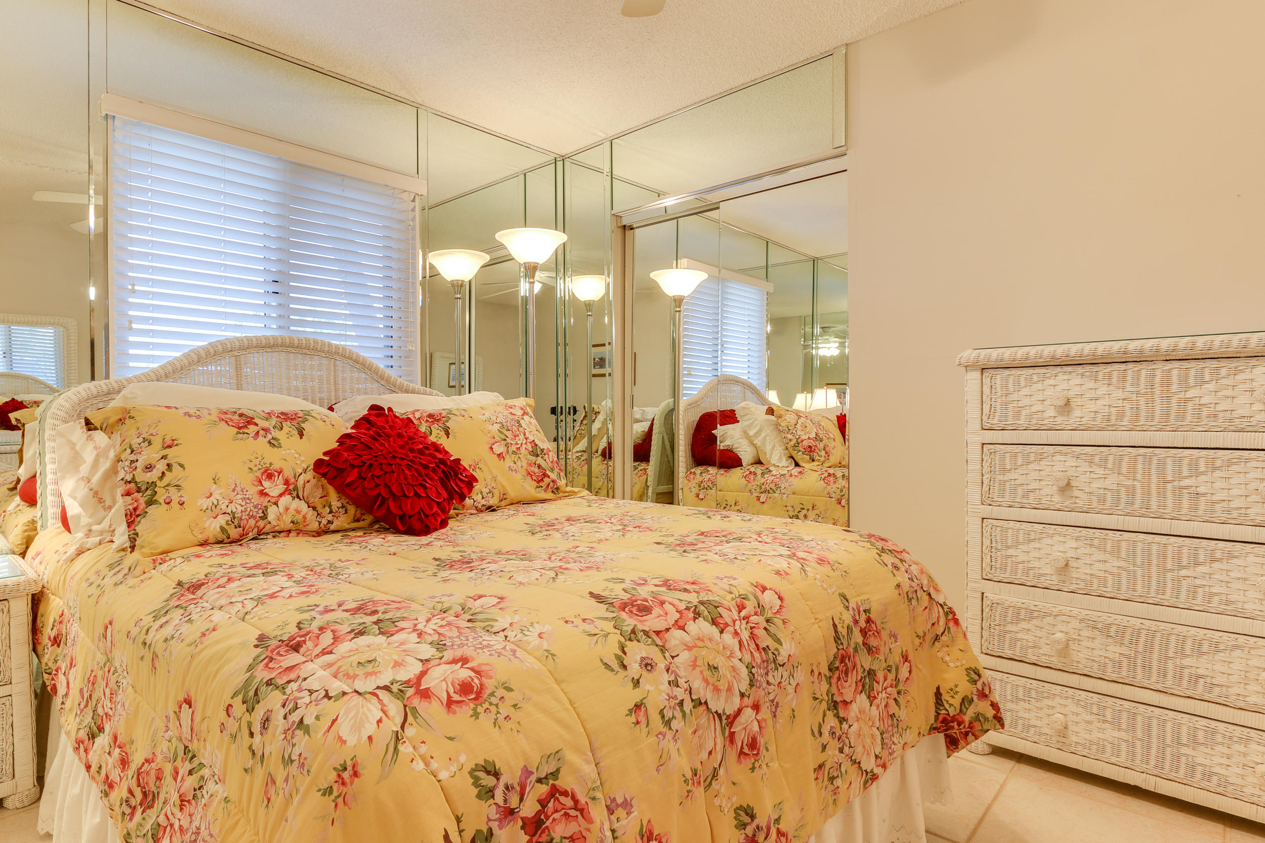 SAND CLIFFS CONDO - Residential
