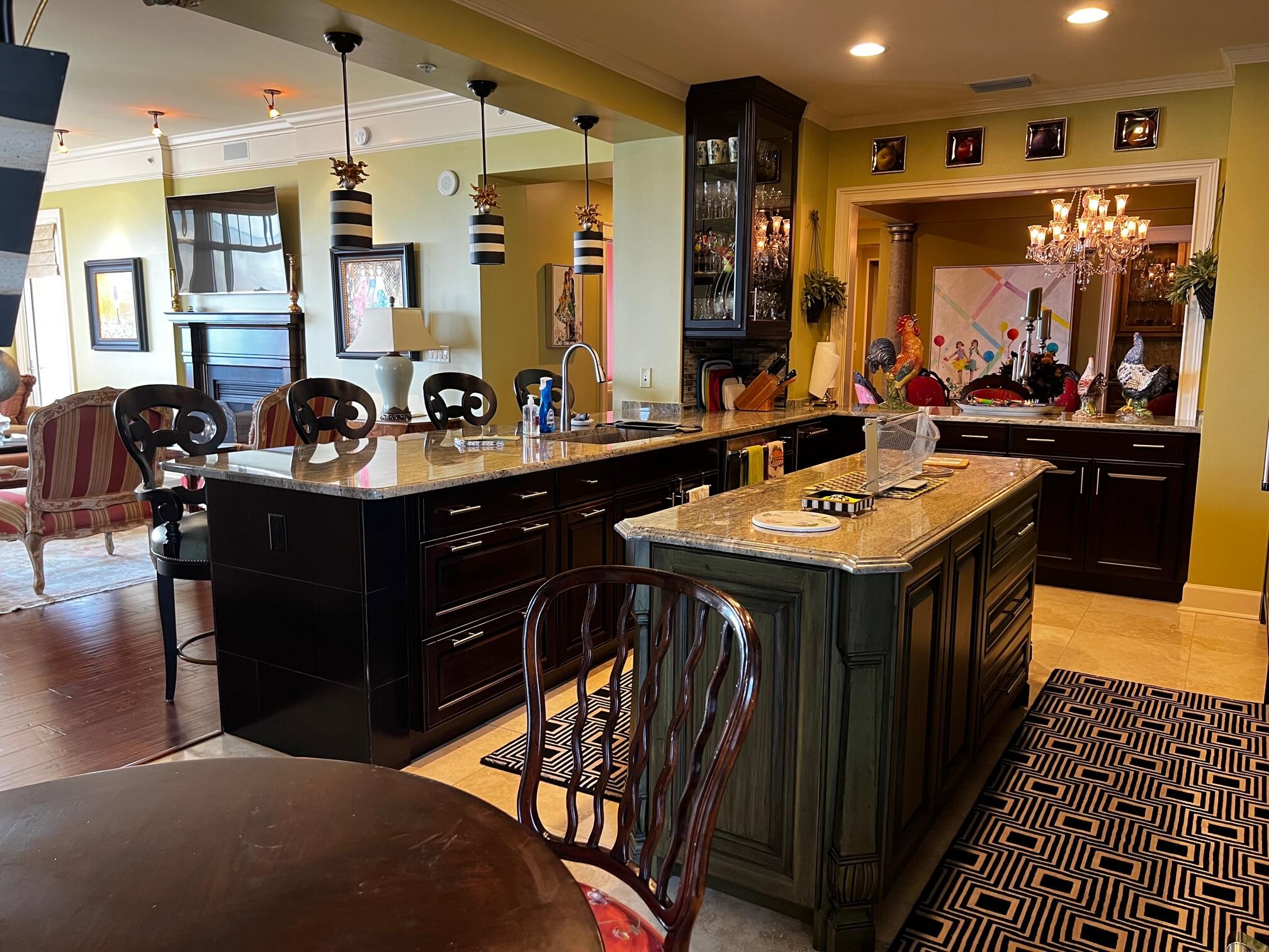 ONE WATER PLACE @ KELLY PLANTATION - Residential