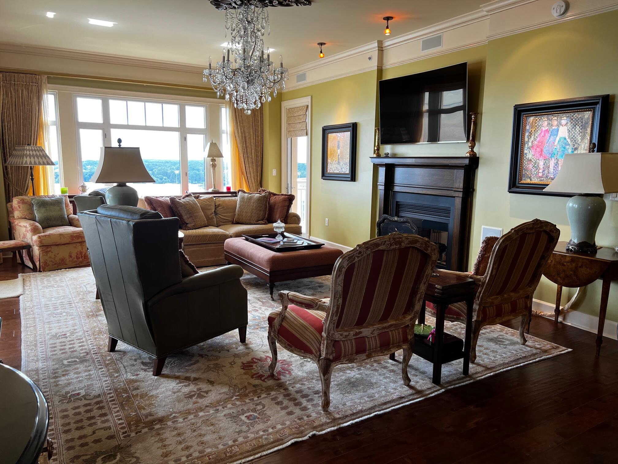 ONE WATER PLACE @ KELLY PLANTATION - Residential