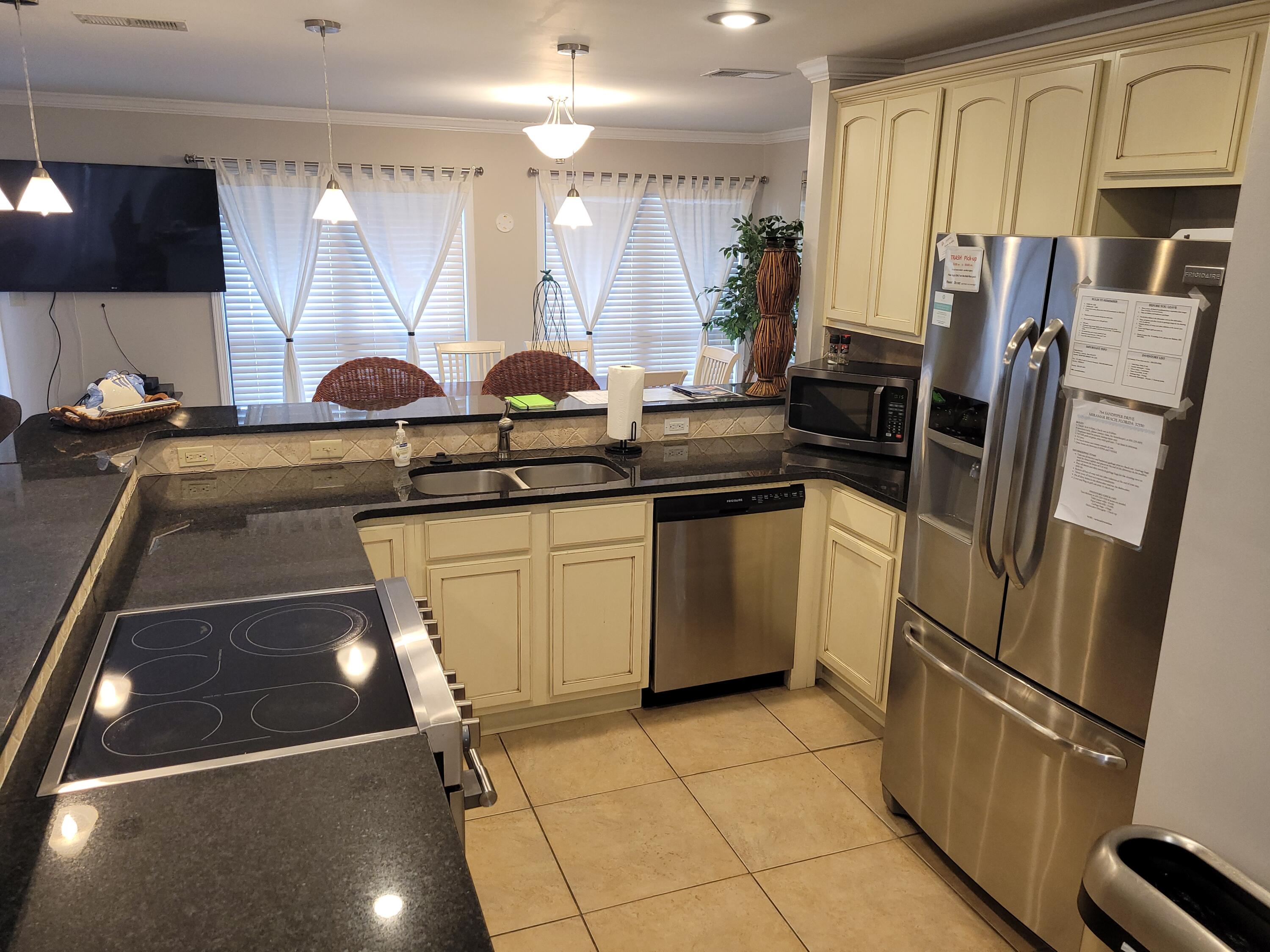 SANDPIPER VILLAGE CONDO - Residential Lease