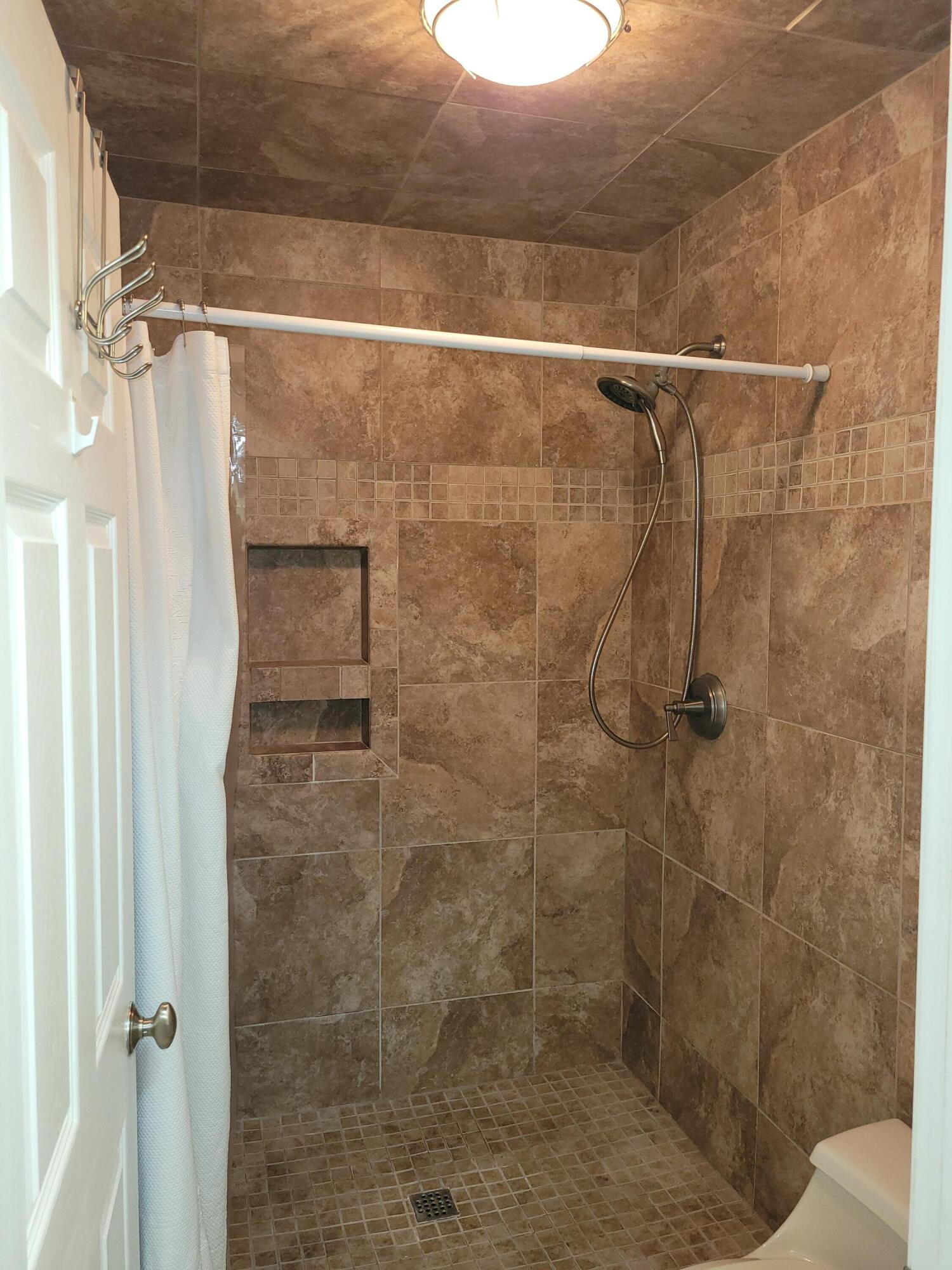 SANDPIPER VILLAGE CONDO - Residential Lease