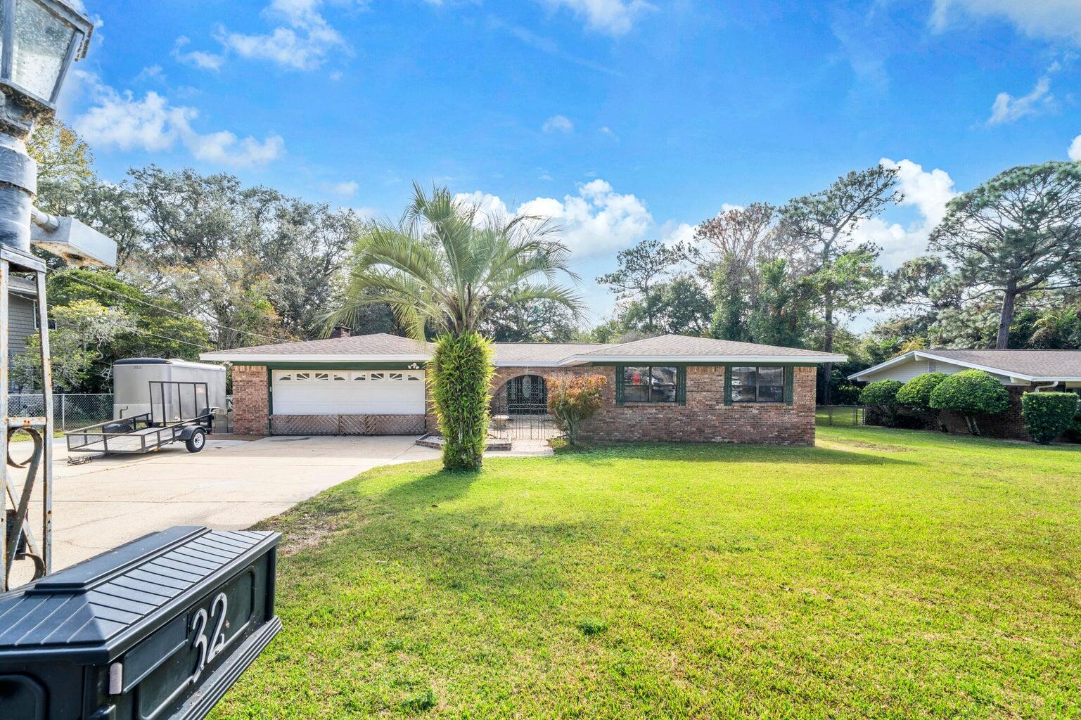 BAYOU POQUITO - Residential