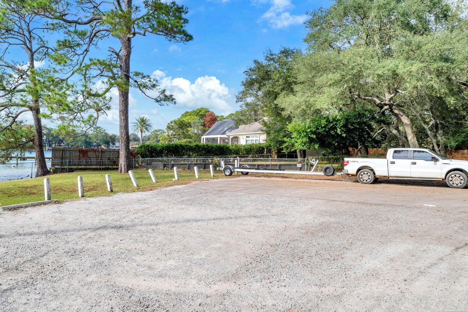 BAYOU POQUITO - Residential