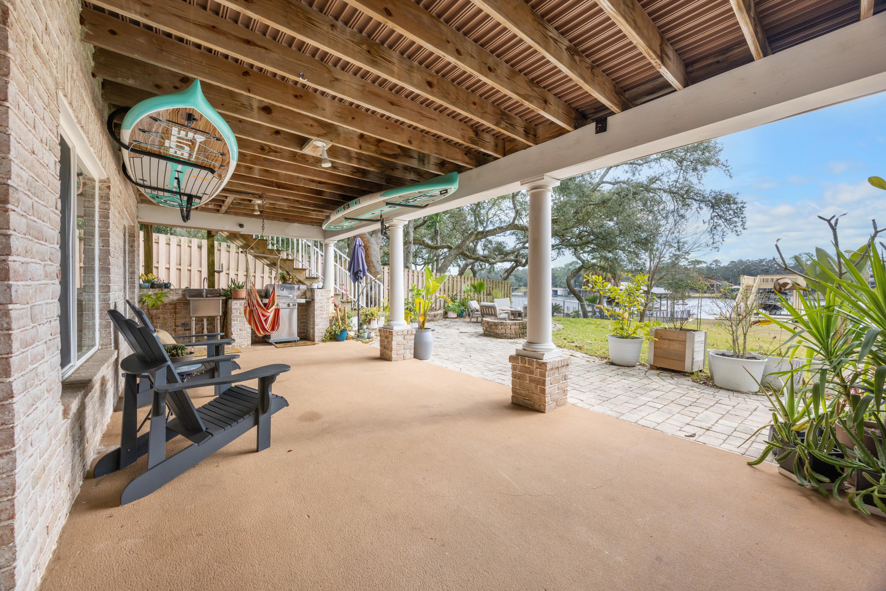 SUNSET STRIP - Residential
