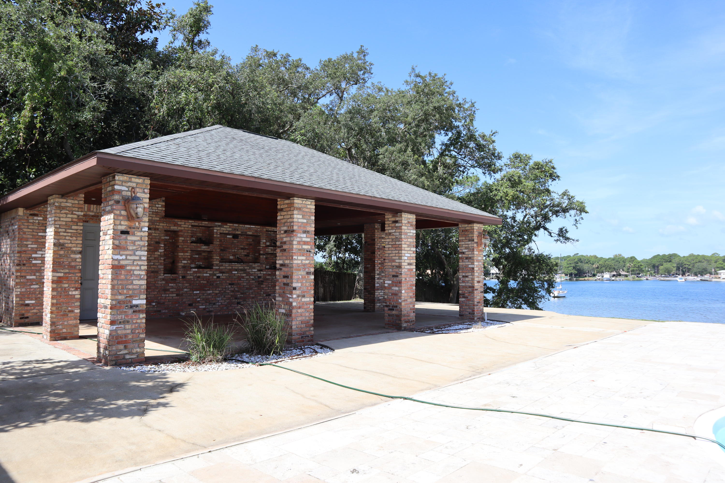 JOES BAYOU 1ST ADDN - Residential