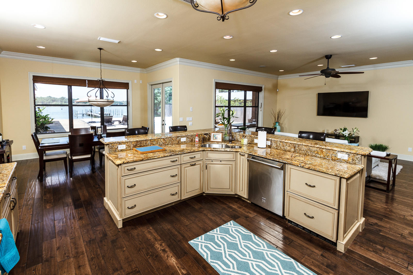 JOES BAYOU 1ST ADDN - Residential