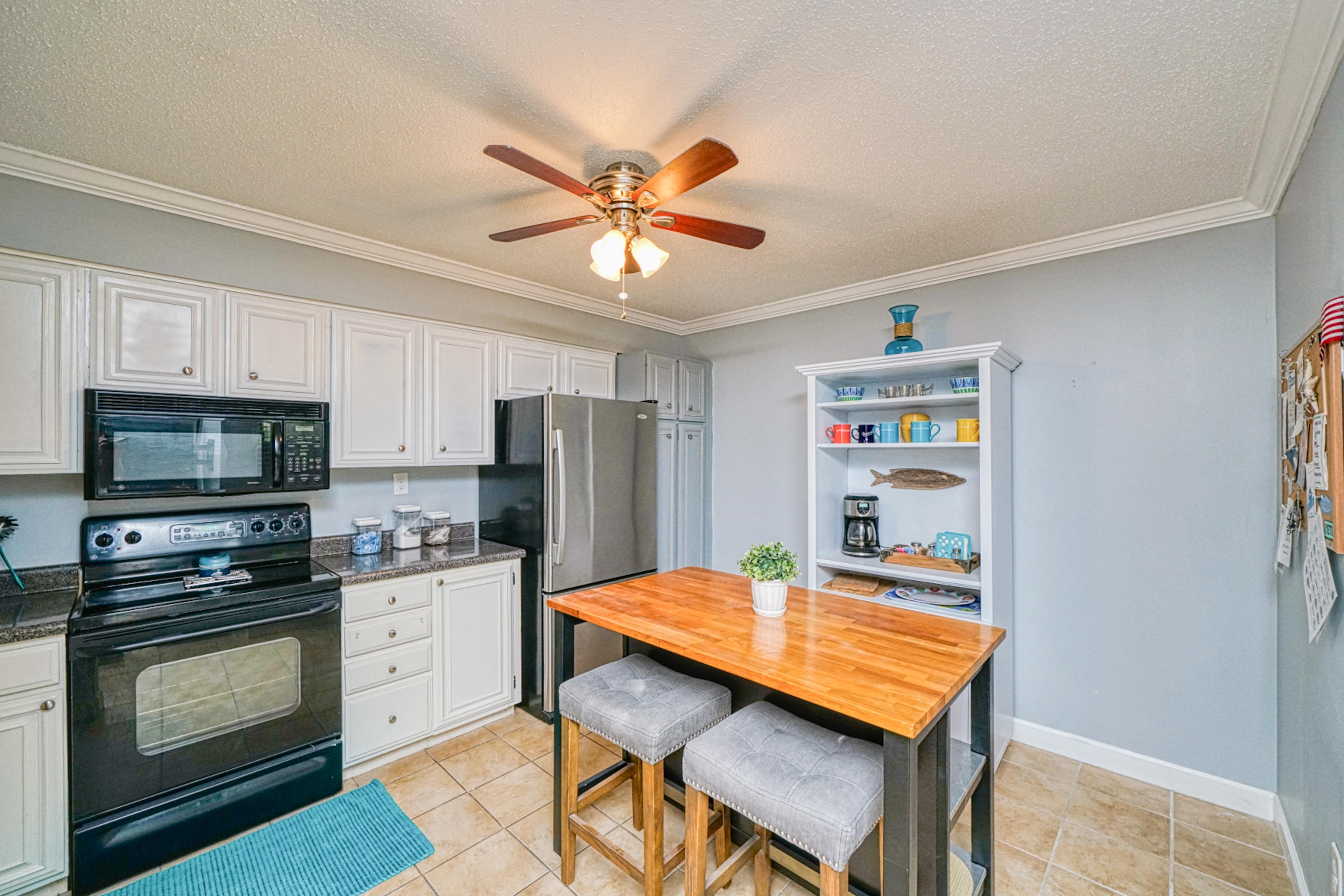 MOSSEY COVE TOWNHOMES - Residential