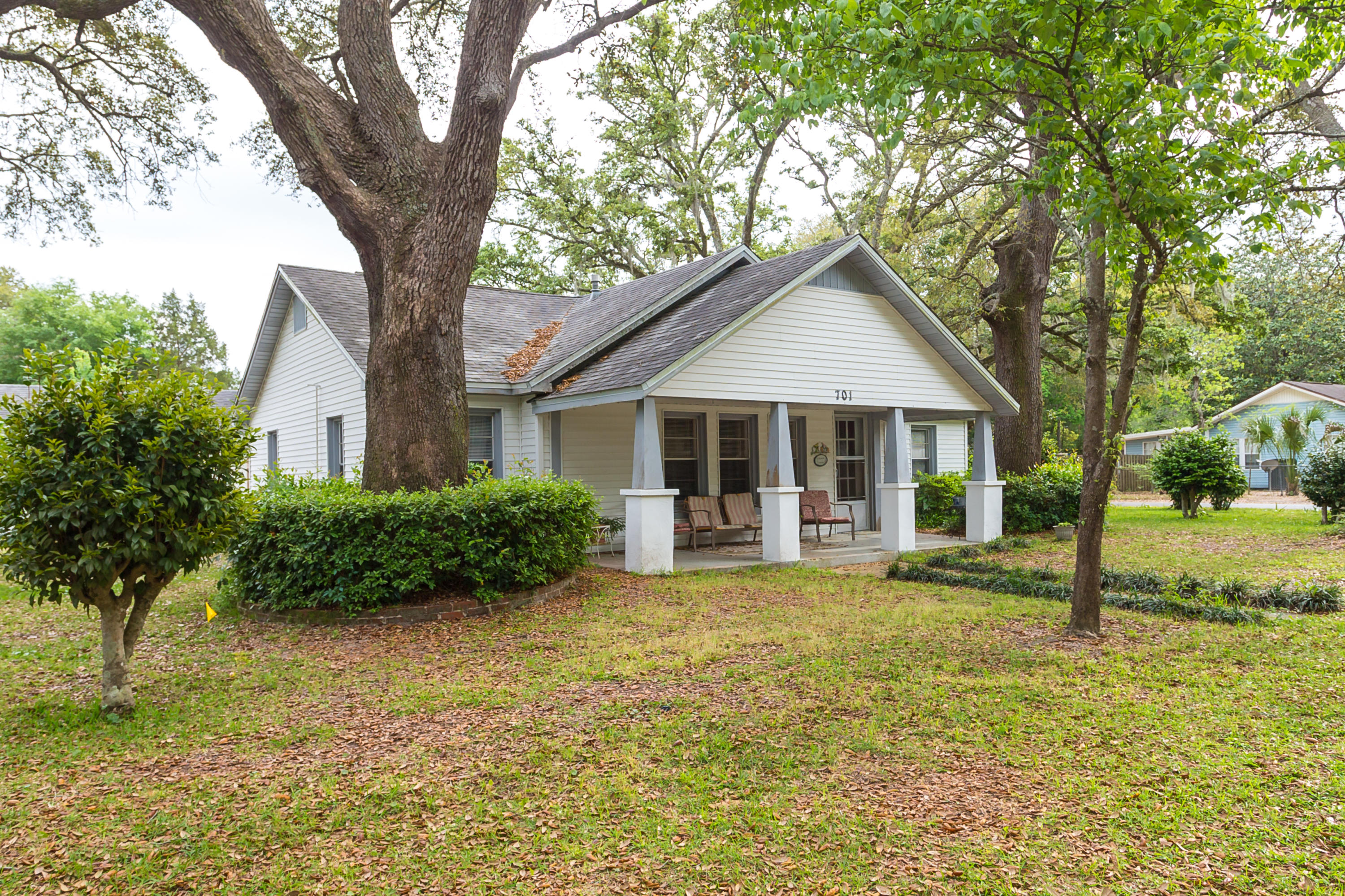 HELMS & ALLEN - Residential