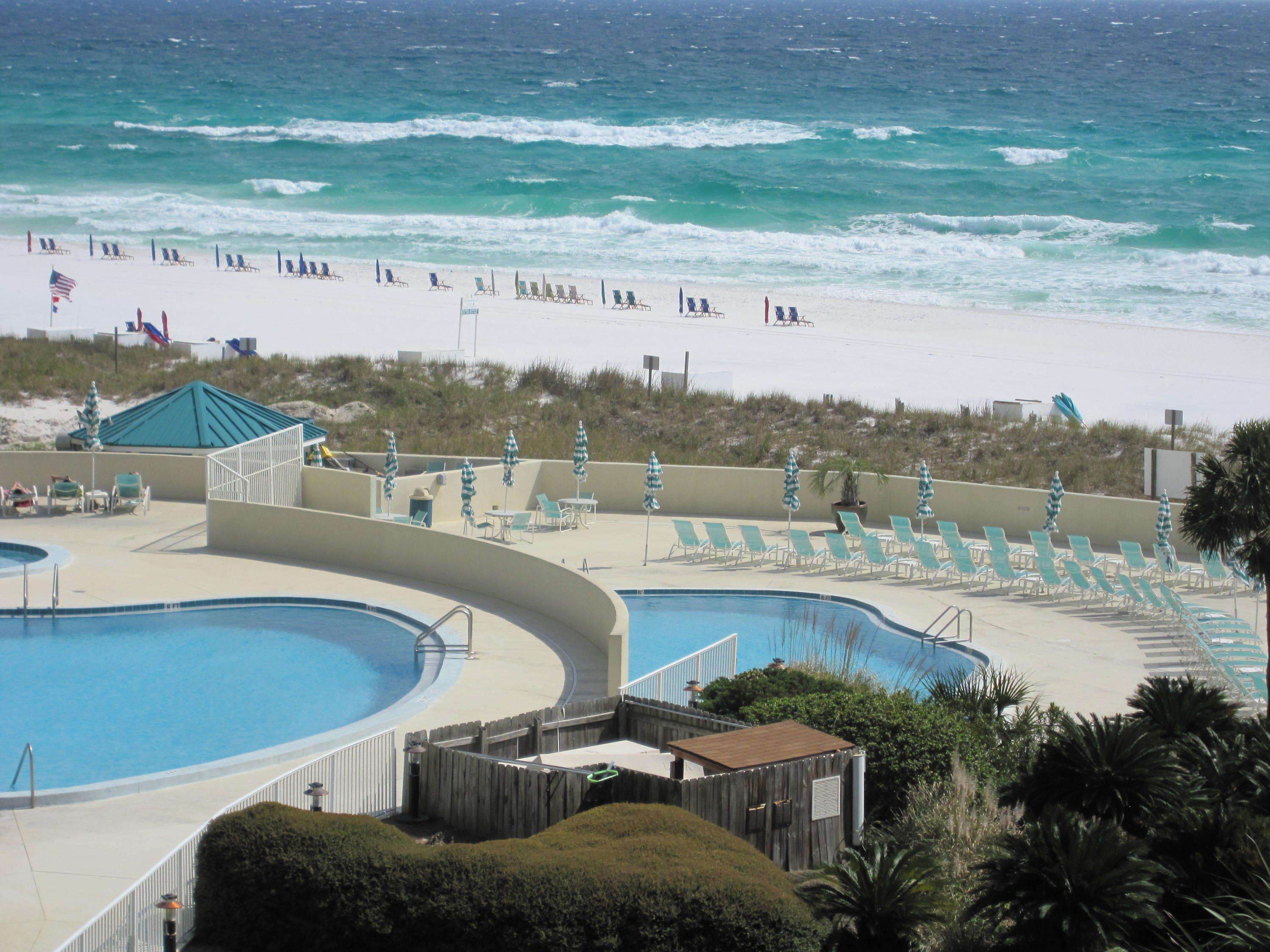 Great Location, great complex, beautiful views. All tile floors, granite countertops, spacious bedroom. Complex has 2 pools, upper pool is heated in winter, lower pool has waterfall, hot tub,fitness center, parking garage, community room, shuffle board, basketball goal and children's playground. Edgewater is a great place to live or vacation. Owner Pets allowed