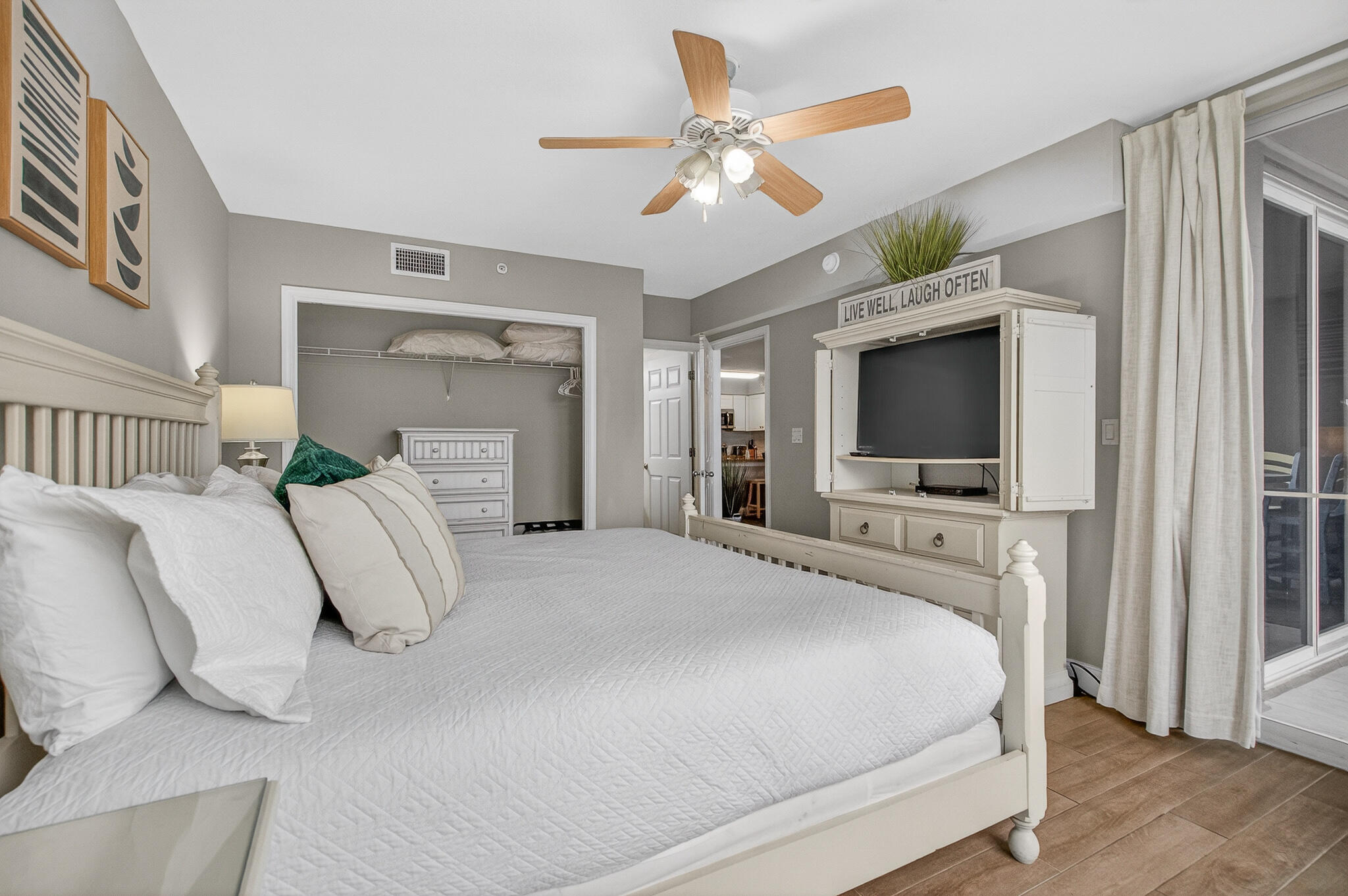 ISLAND PRINCESS - Residential