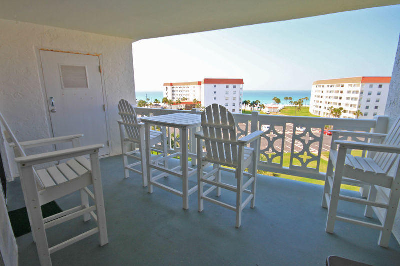 EL MATADOR CONDO - Residential