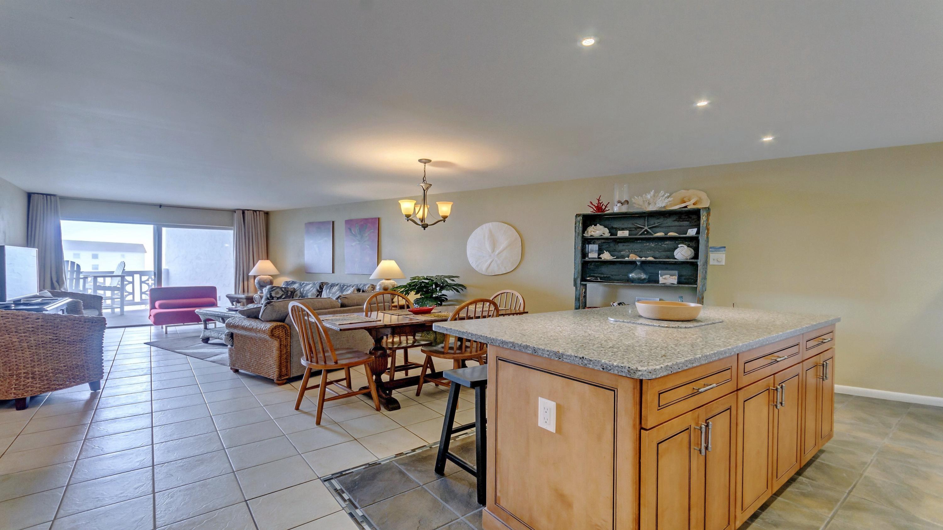 EL MATADOR CONDO - Residential